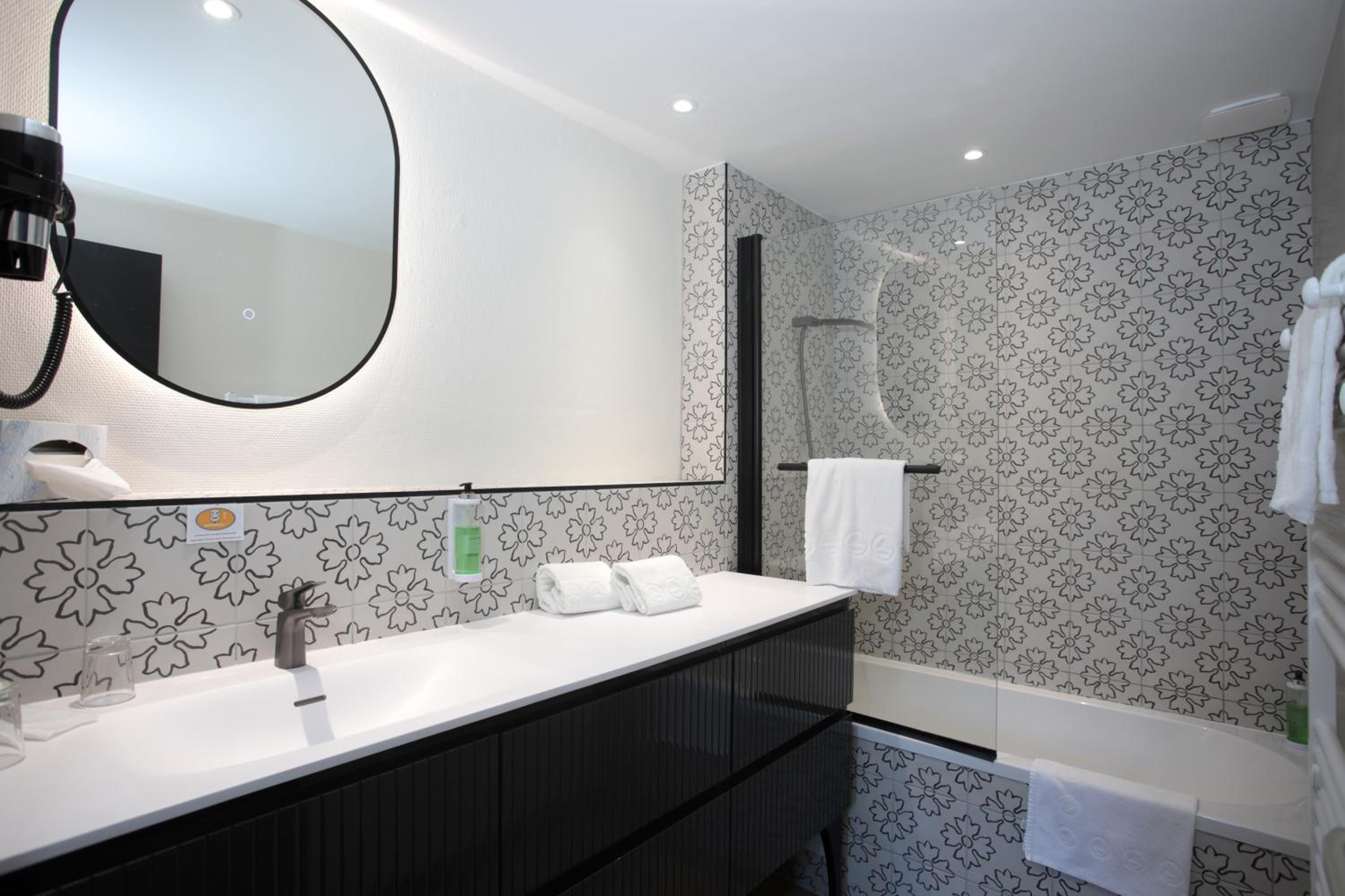 Classic Double Room - Photo 3
