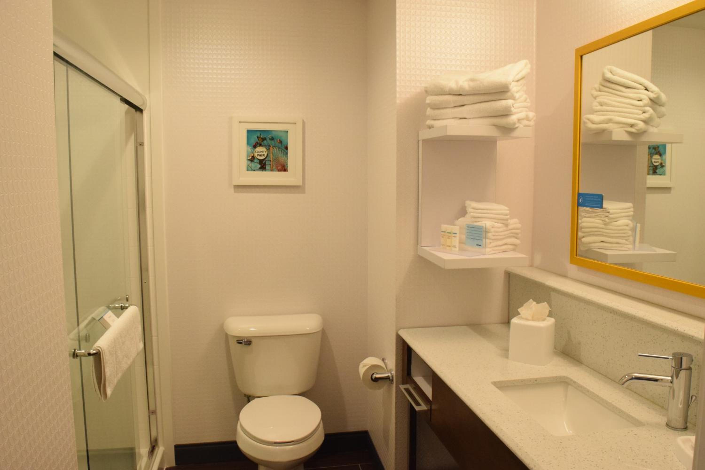 King Room - Non-Smoking photo 2