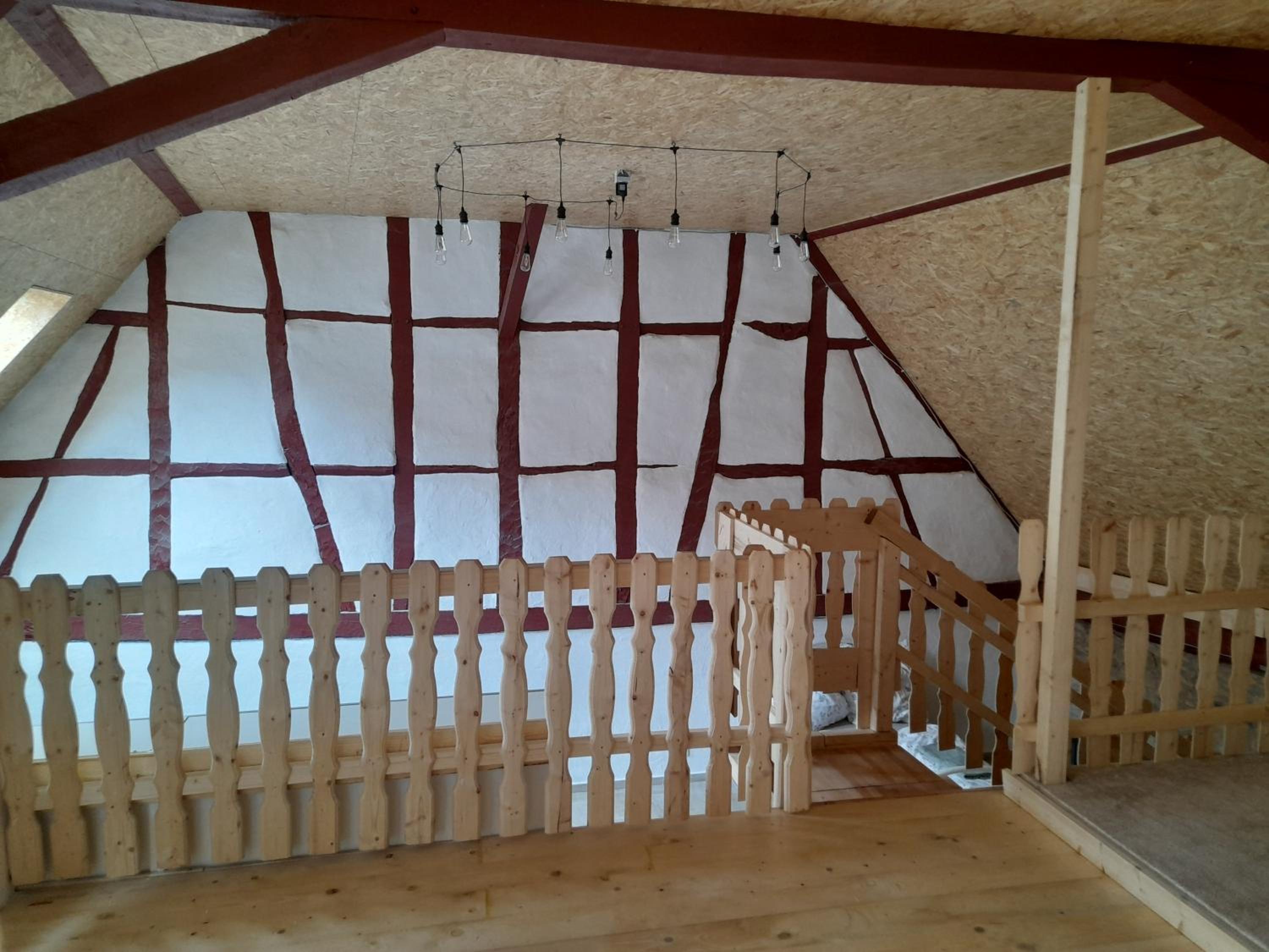 Apartment - Split Level - Photo 4