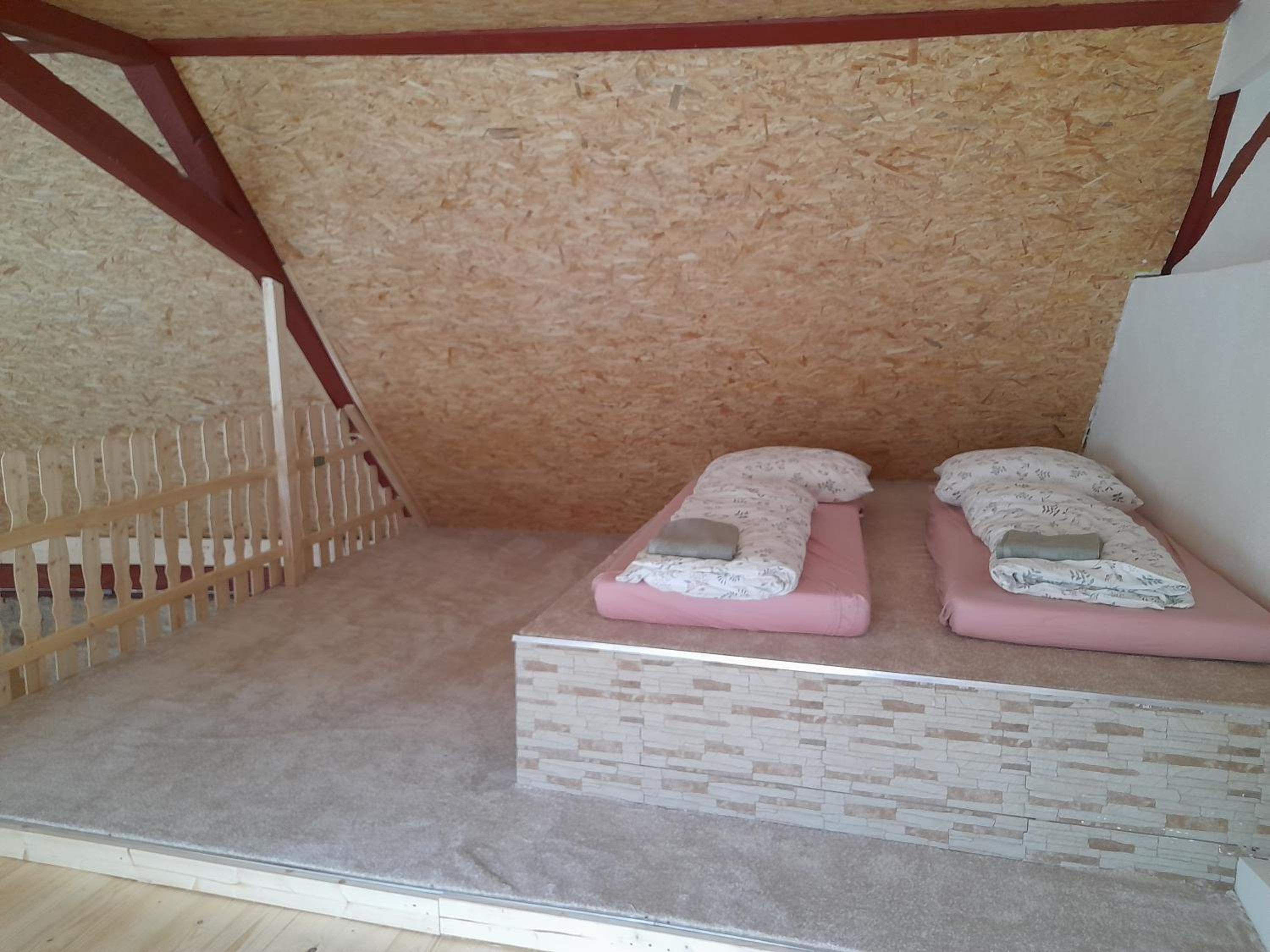 Apartment - Split Level - Photo 3