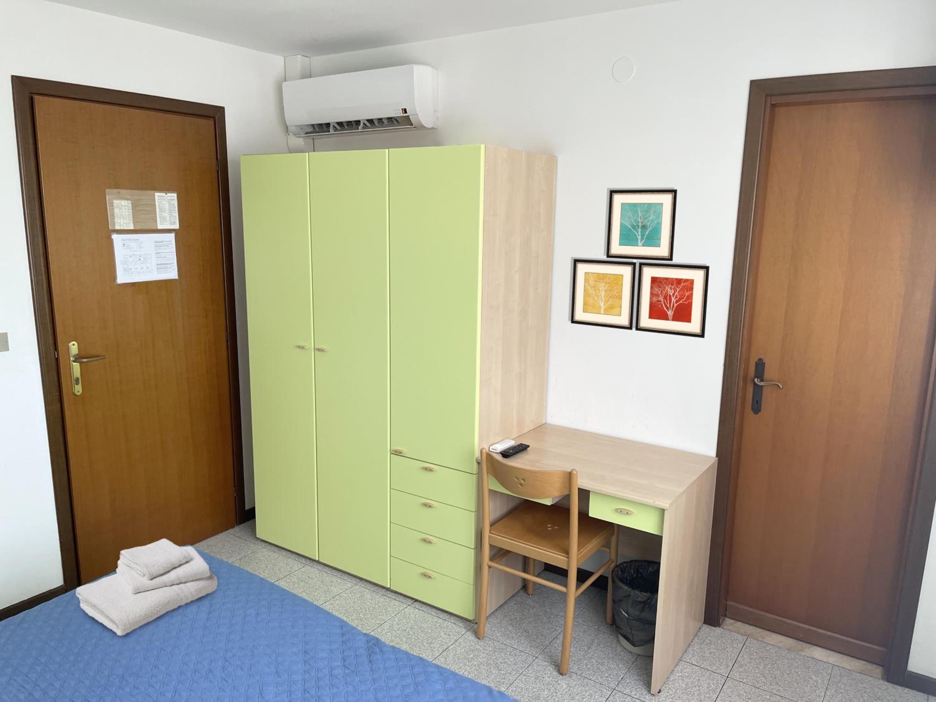 Double or Twin Room photo 2