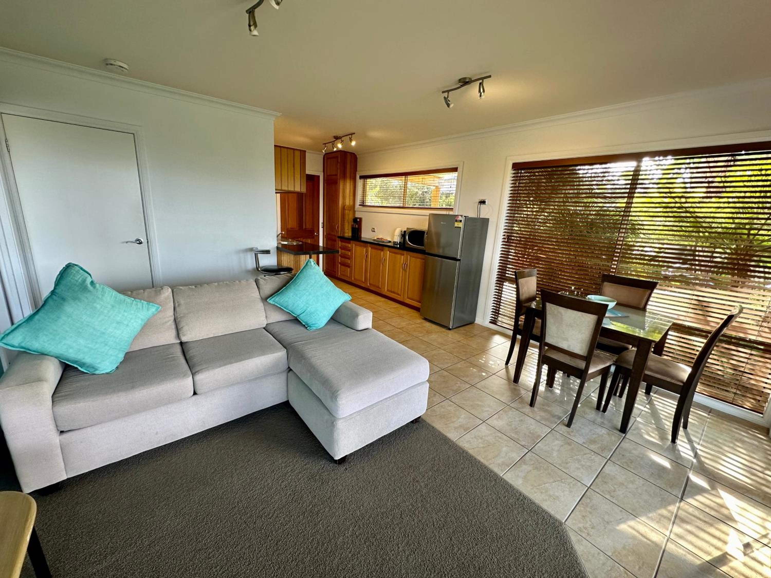 One-Bedroom Apartment with Lake View photo 1
