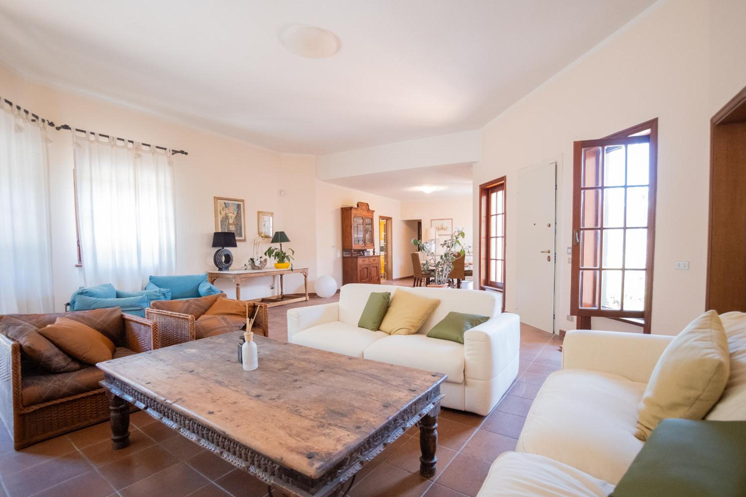 Three-Bedroom Villa photo 1