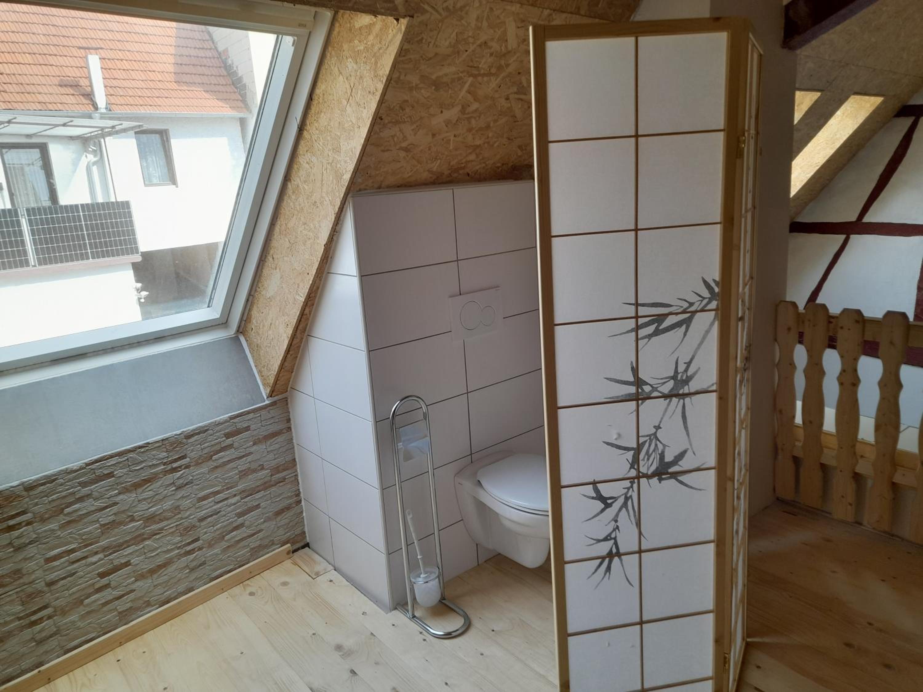 Apartment - Split Level - Photo 7