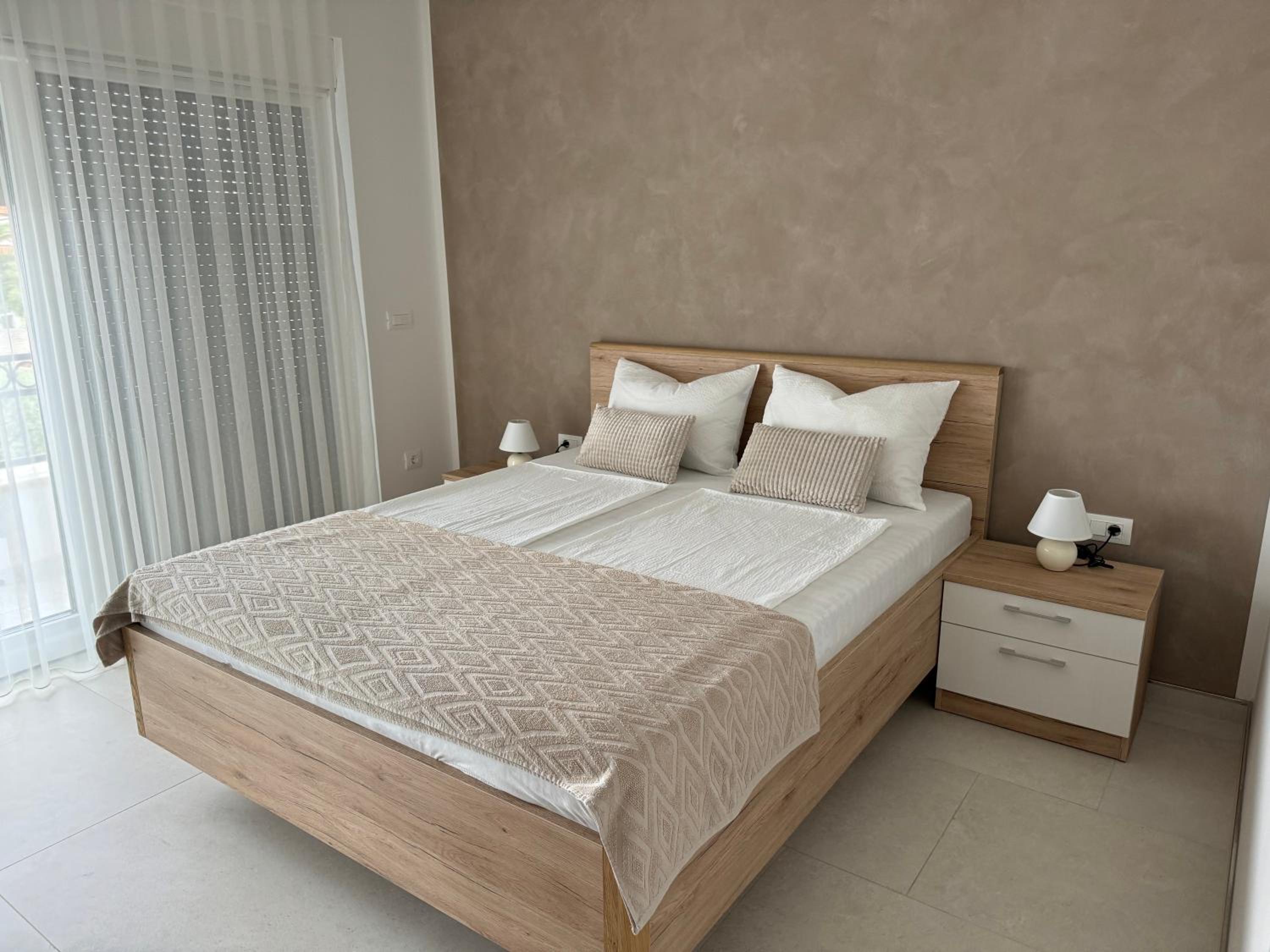 One-Bedroom Apartment with Sea View