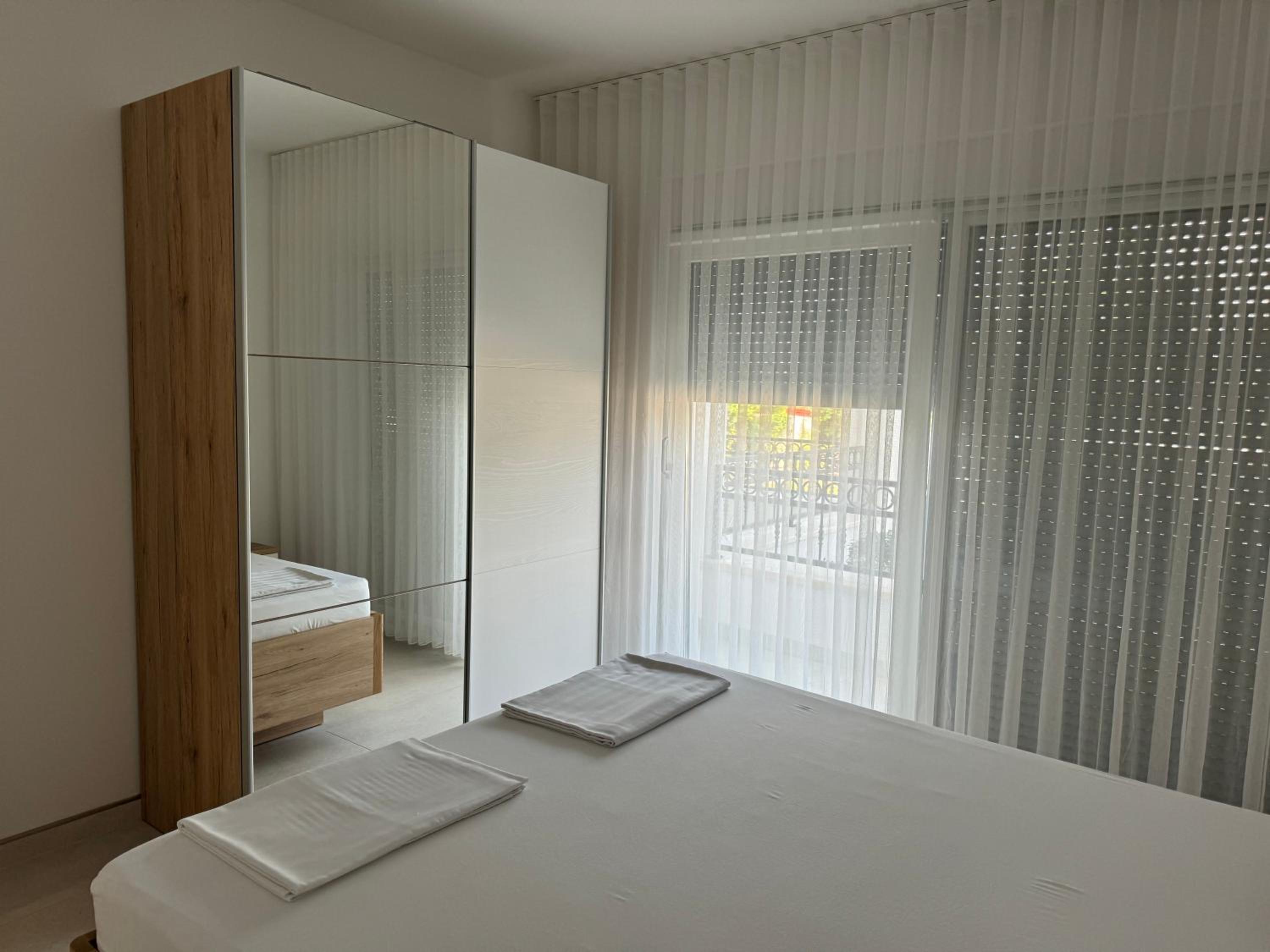 One-Bedroom Apartment with Pool View