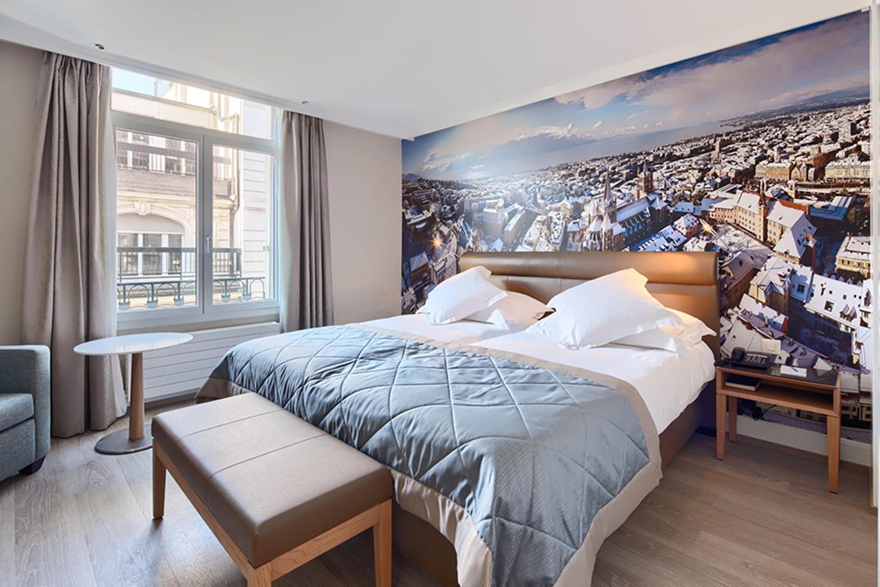 Available room