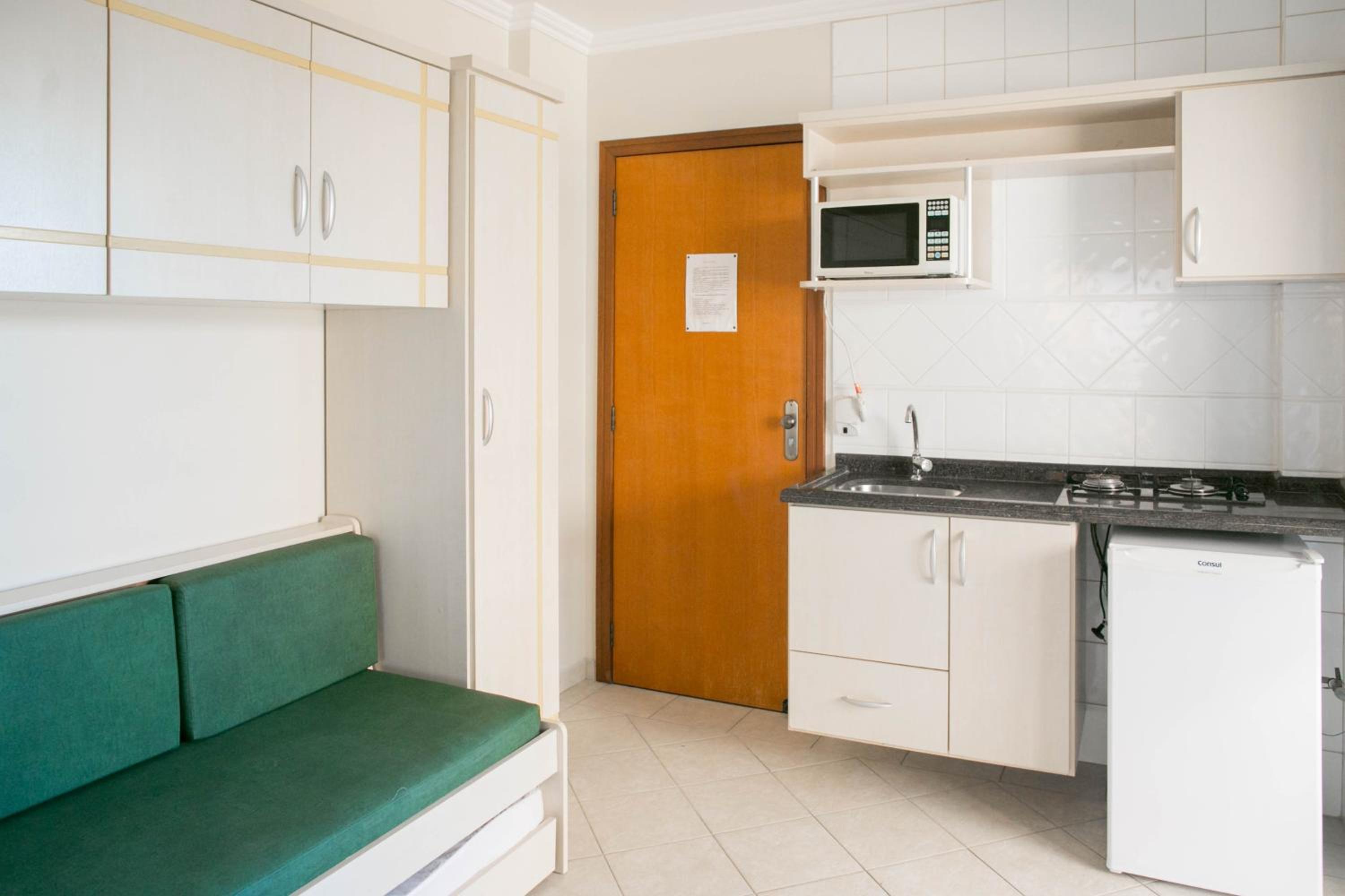 Suite - Photo 3