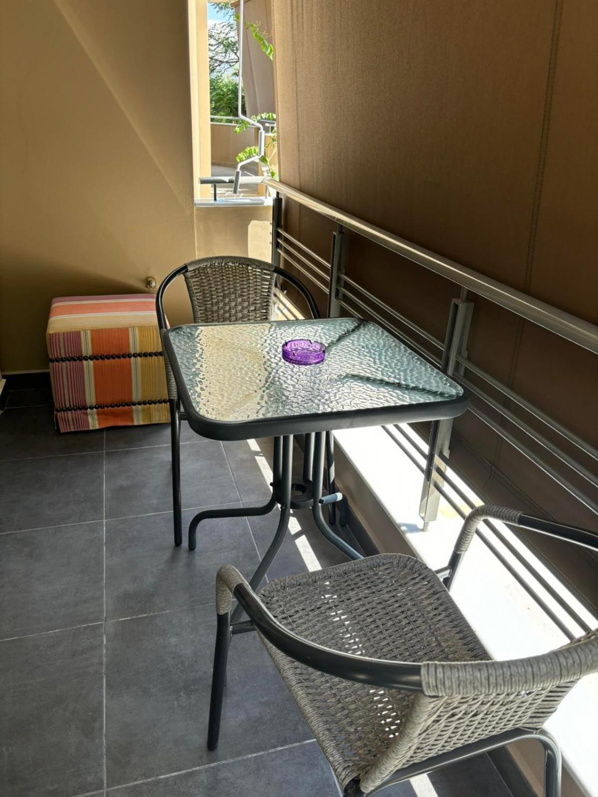 Apartment with Side Garden View photo 3