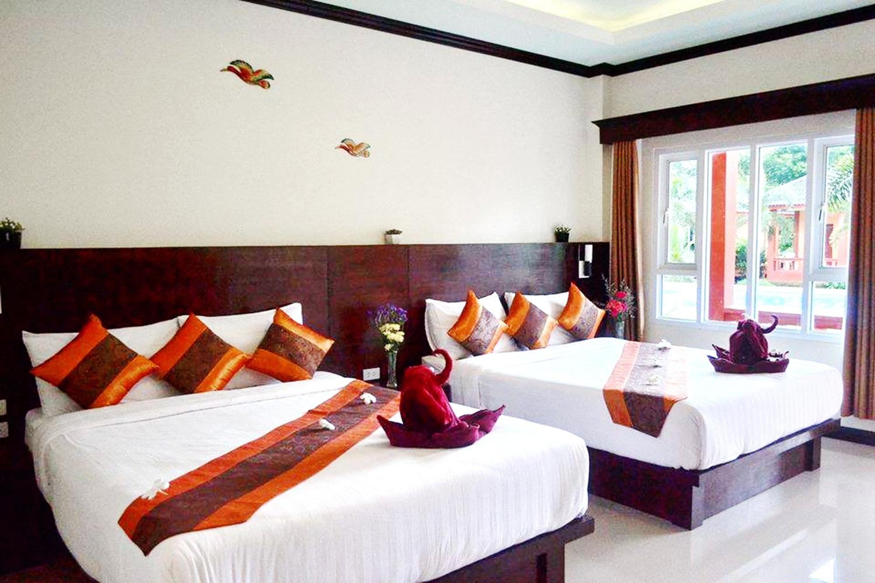 Deluxe Family Room