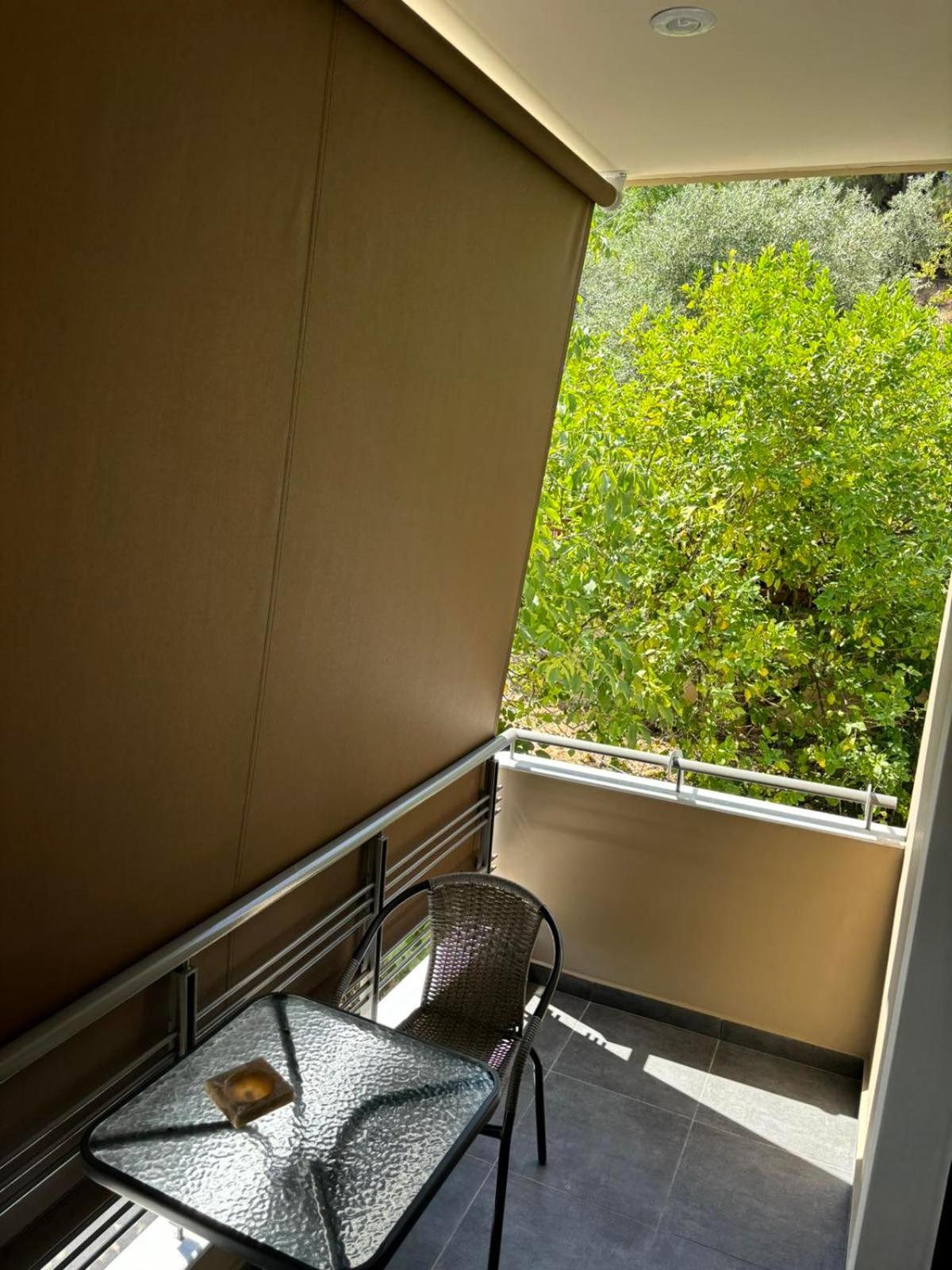 One-Bedroom Apartment - Photo 32