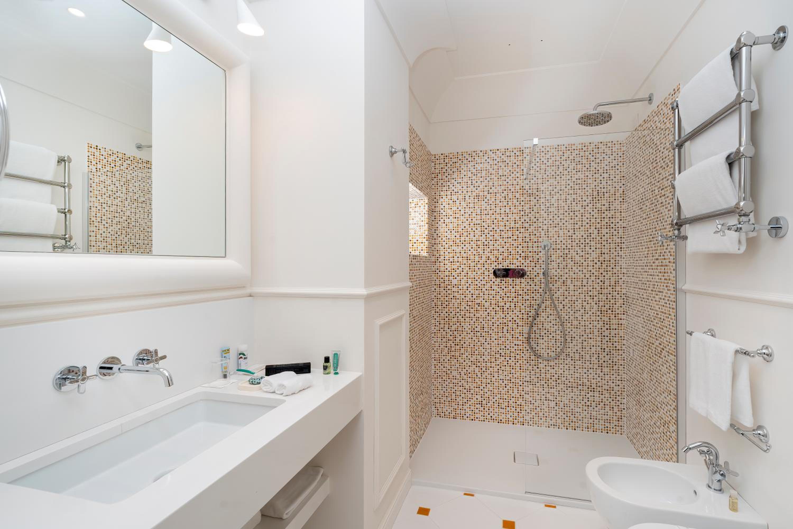 Superior Double Room with One Double Bed and 2 Adults Occupancy (Non Smoking)