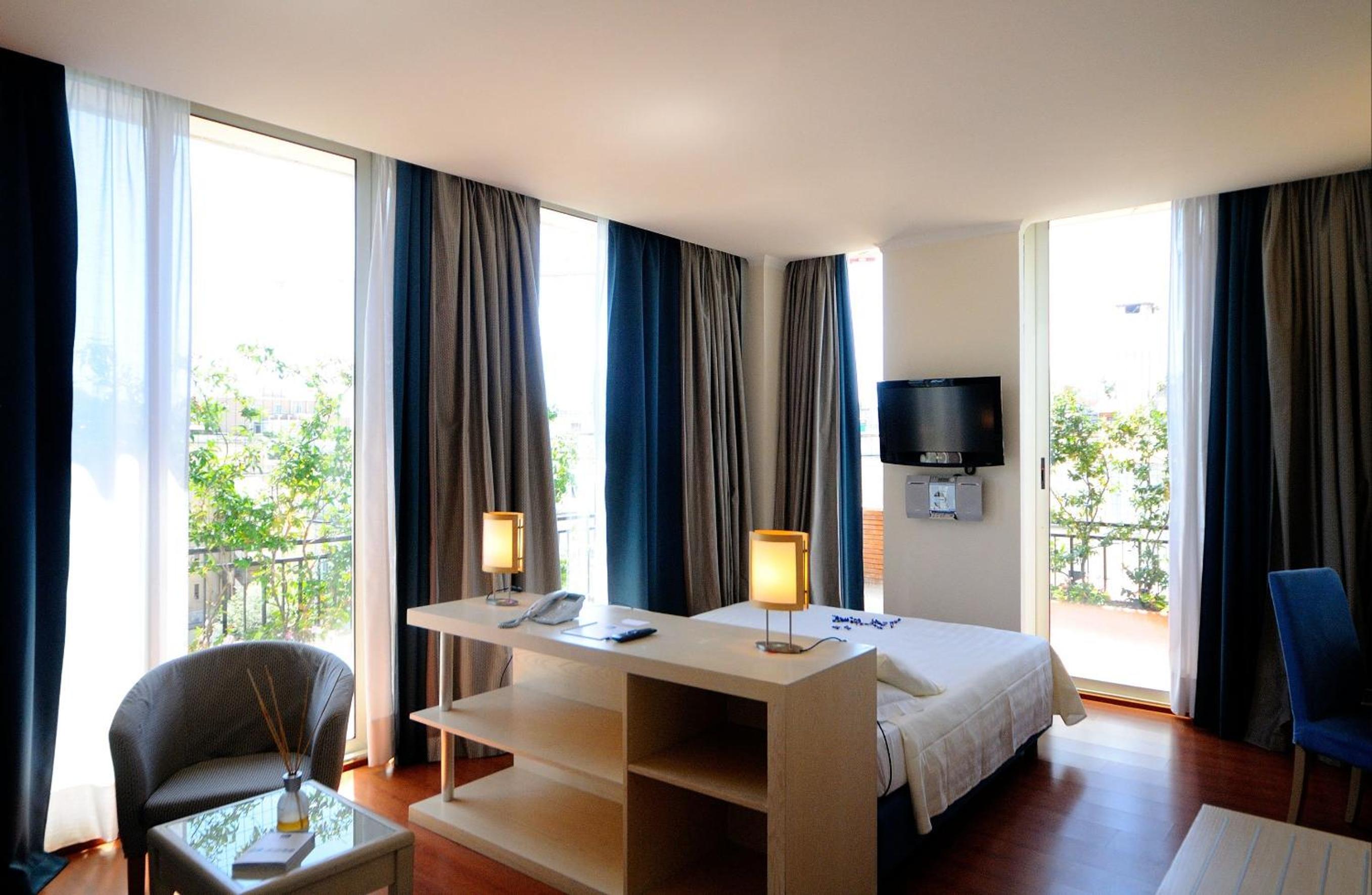 Junior Suite with Terrace