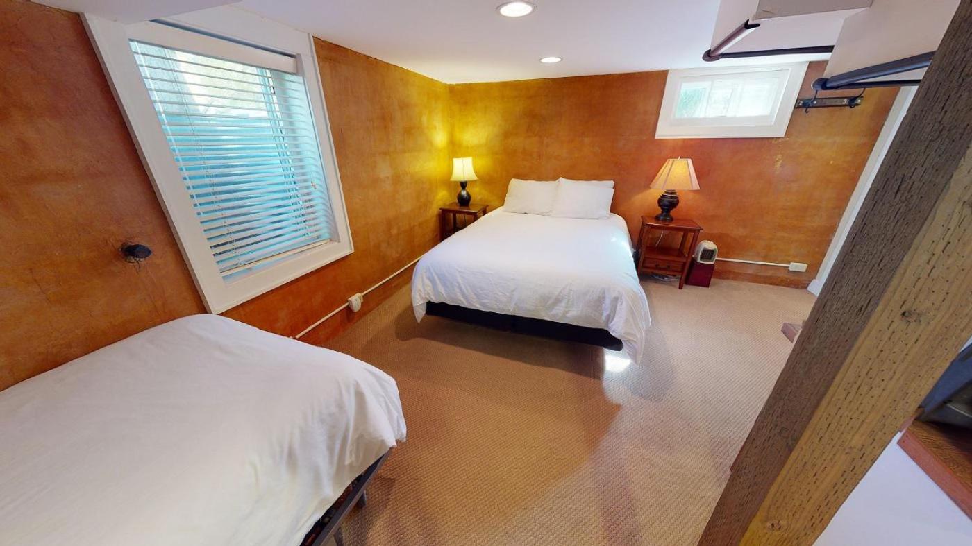 Two-Bedroom Holiday Home photo 2