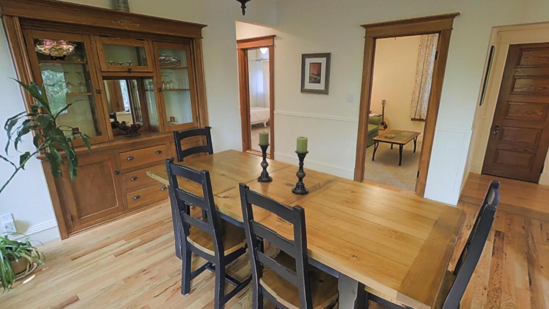 Four-Bedroom Vacation Home photo 2
