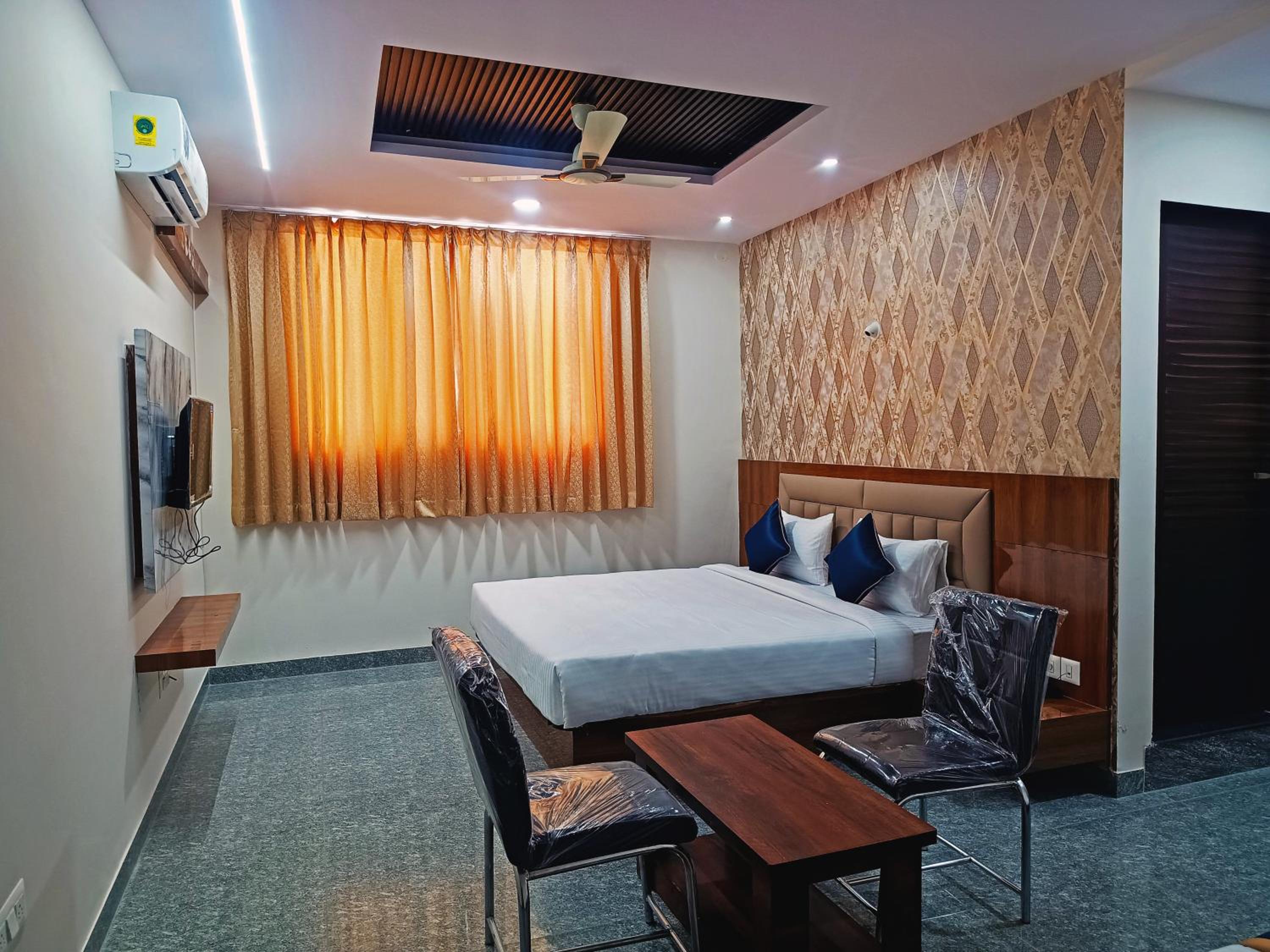 Deluxe Triple Room