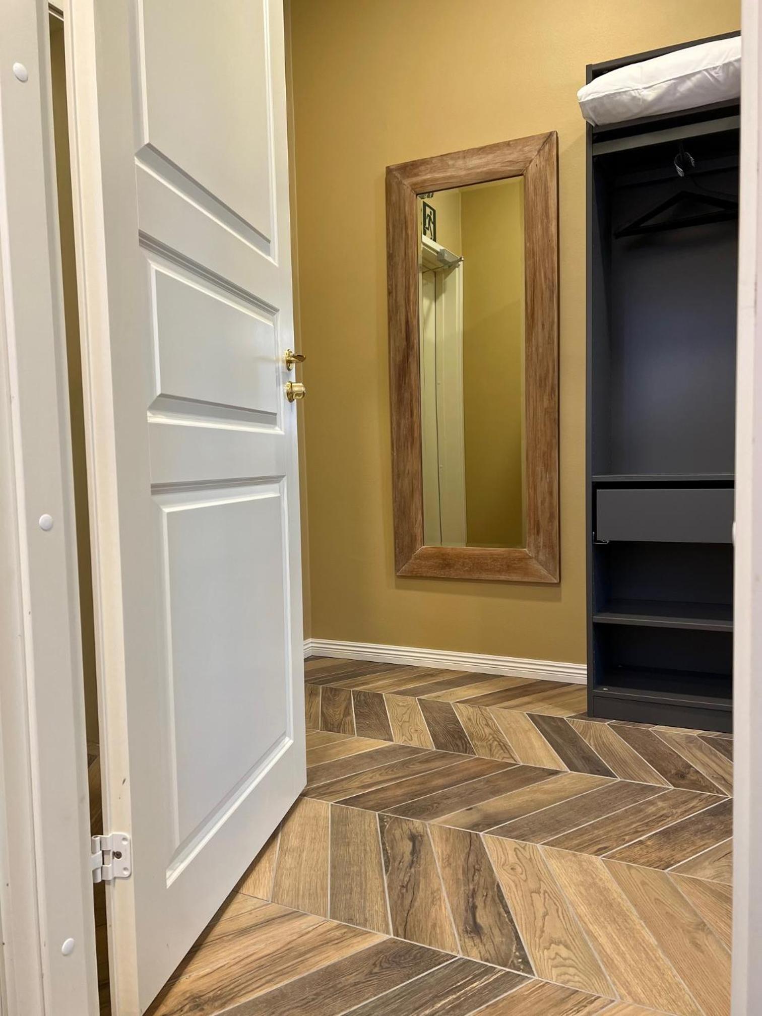 Superior Double or Twin Room photo 3