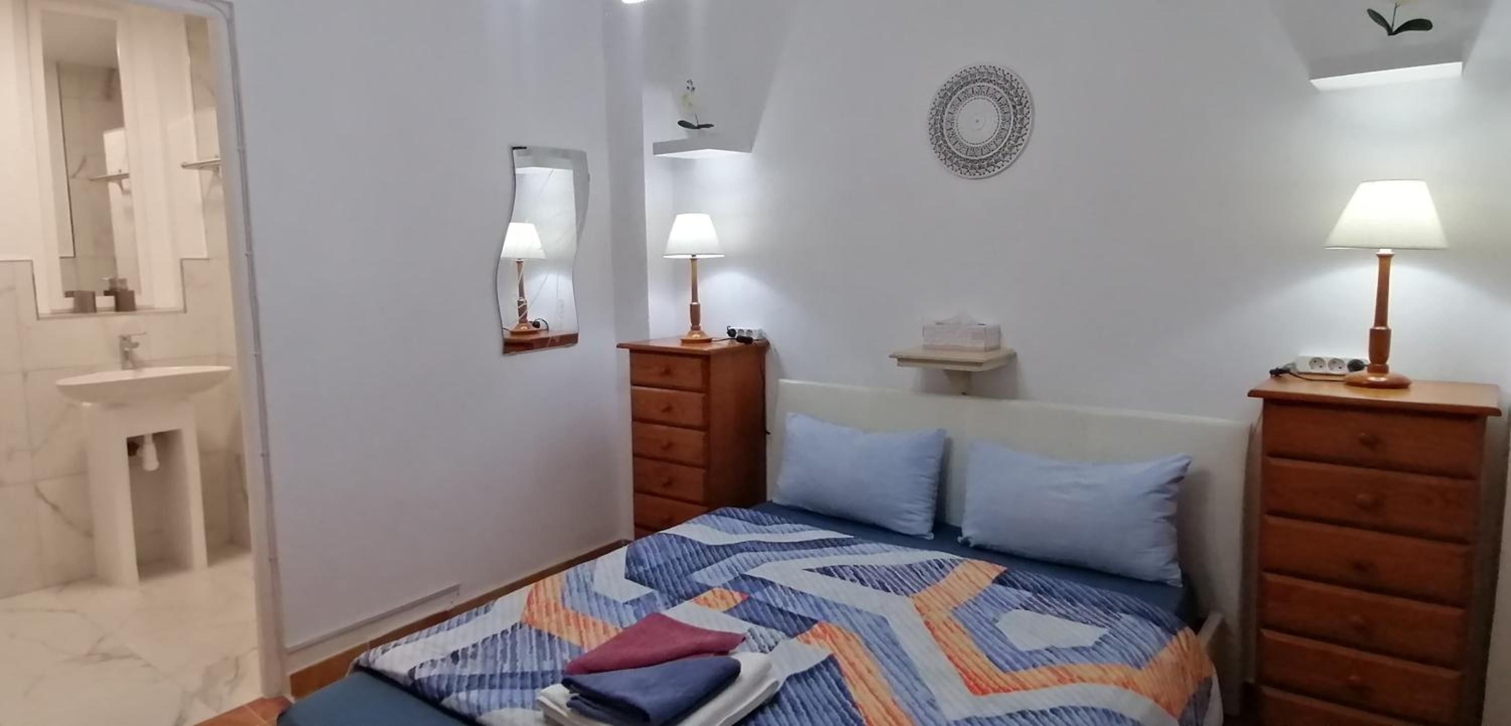 Standard King Room - Photo 1
