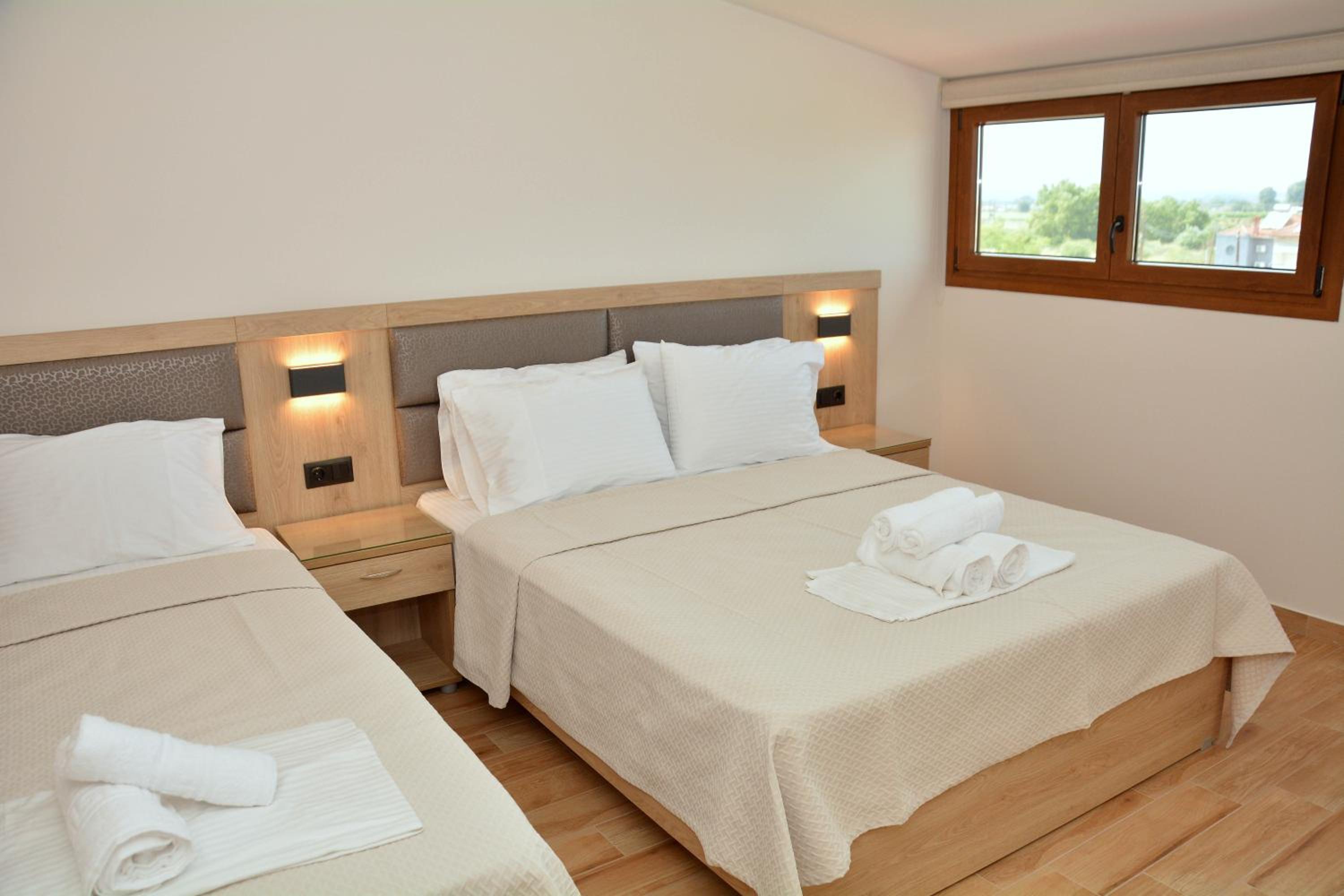 Superior Triple Room - Photo 5