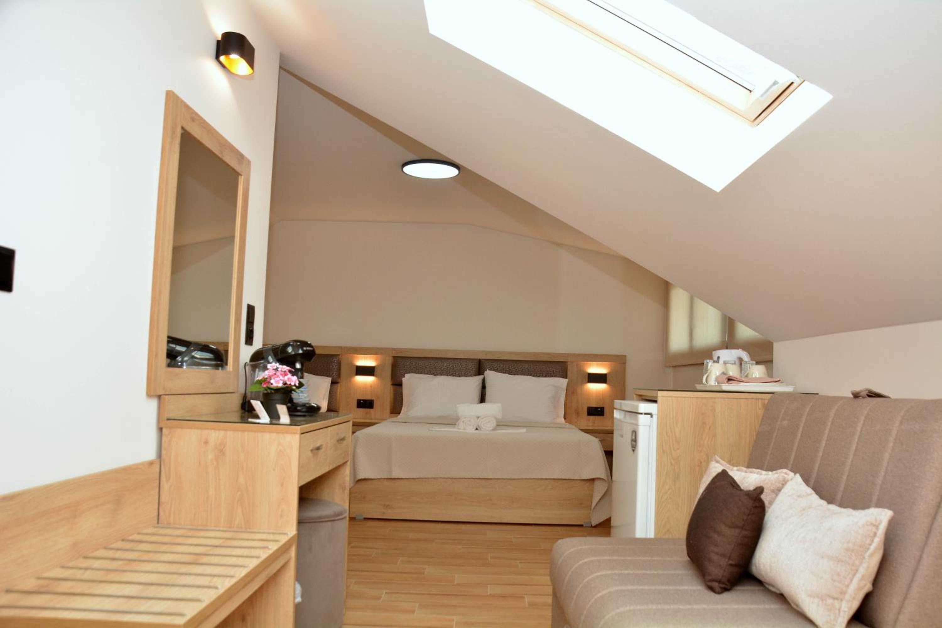 Superior Triple Room - Photo 7