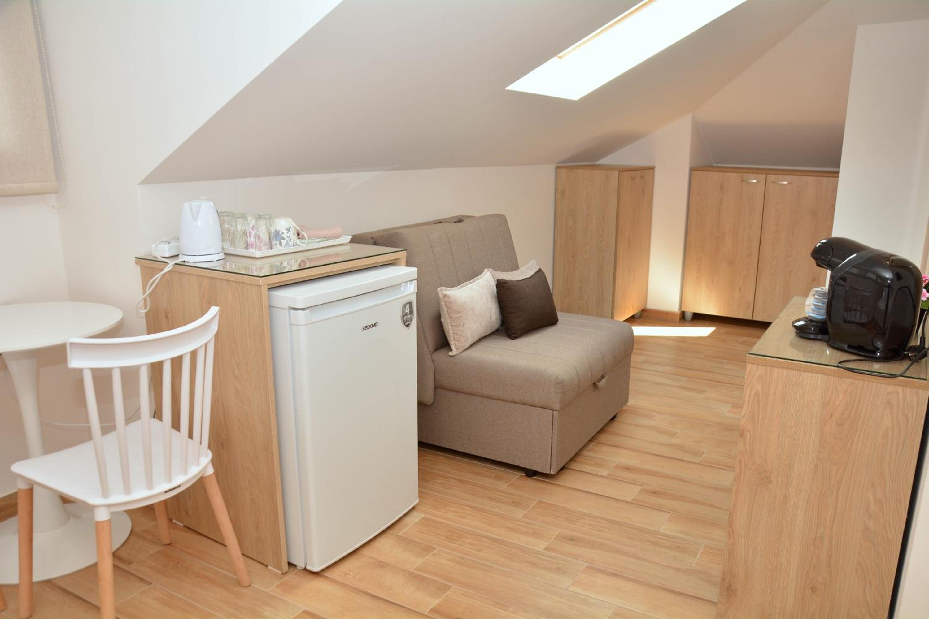 Superior Triple Room - Photo 9