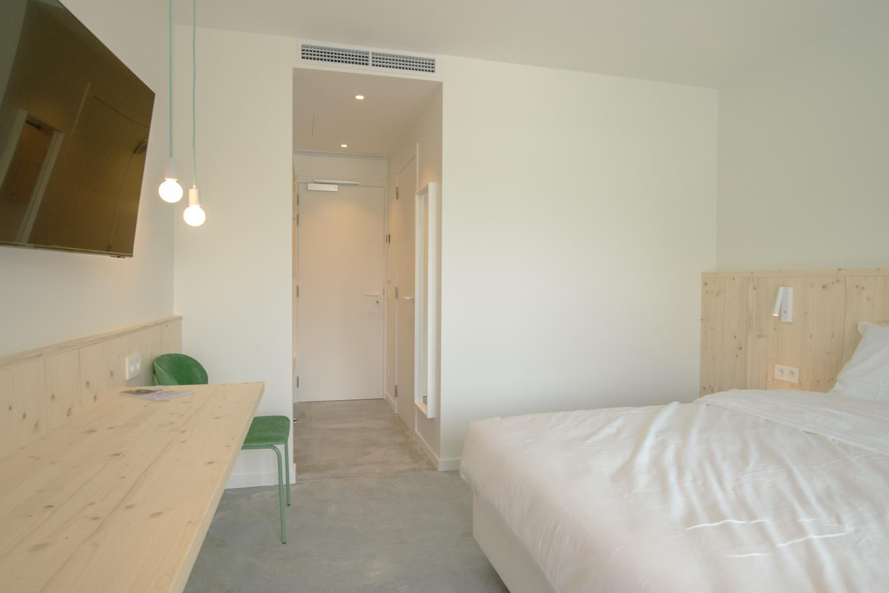 The Green Room photo 2