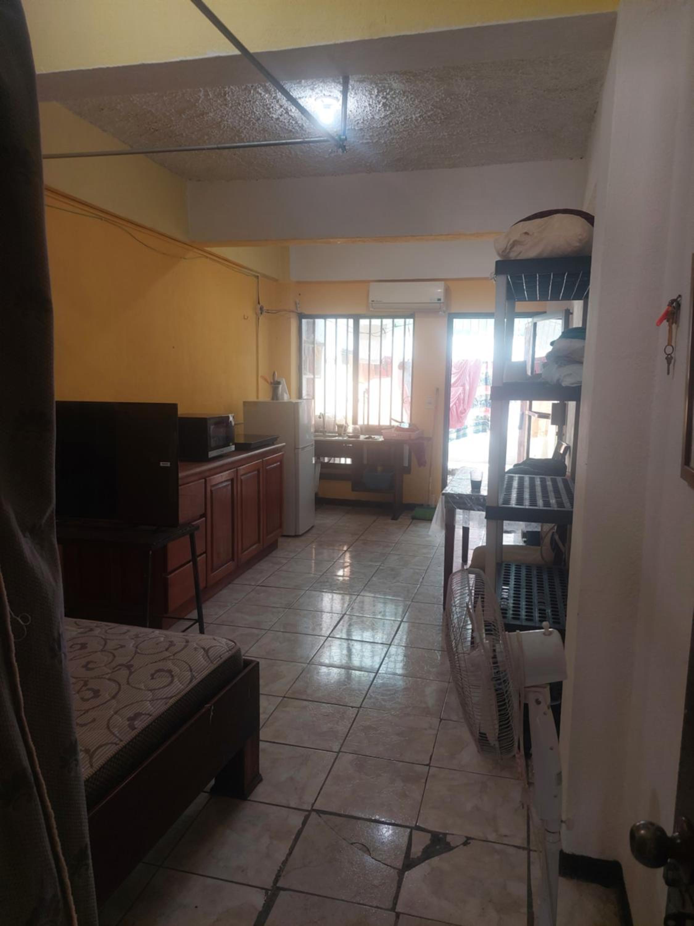 One-Bedroom House photo 1