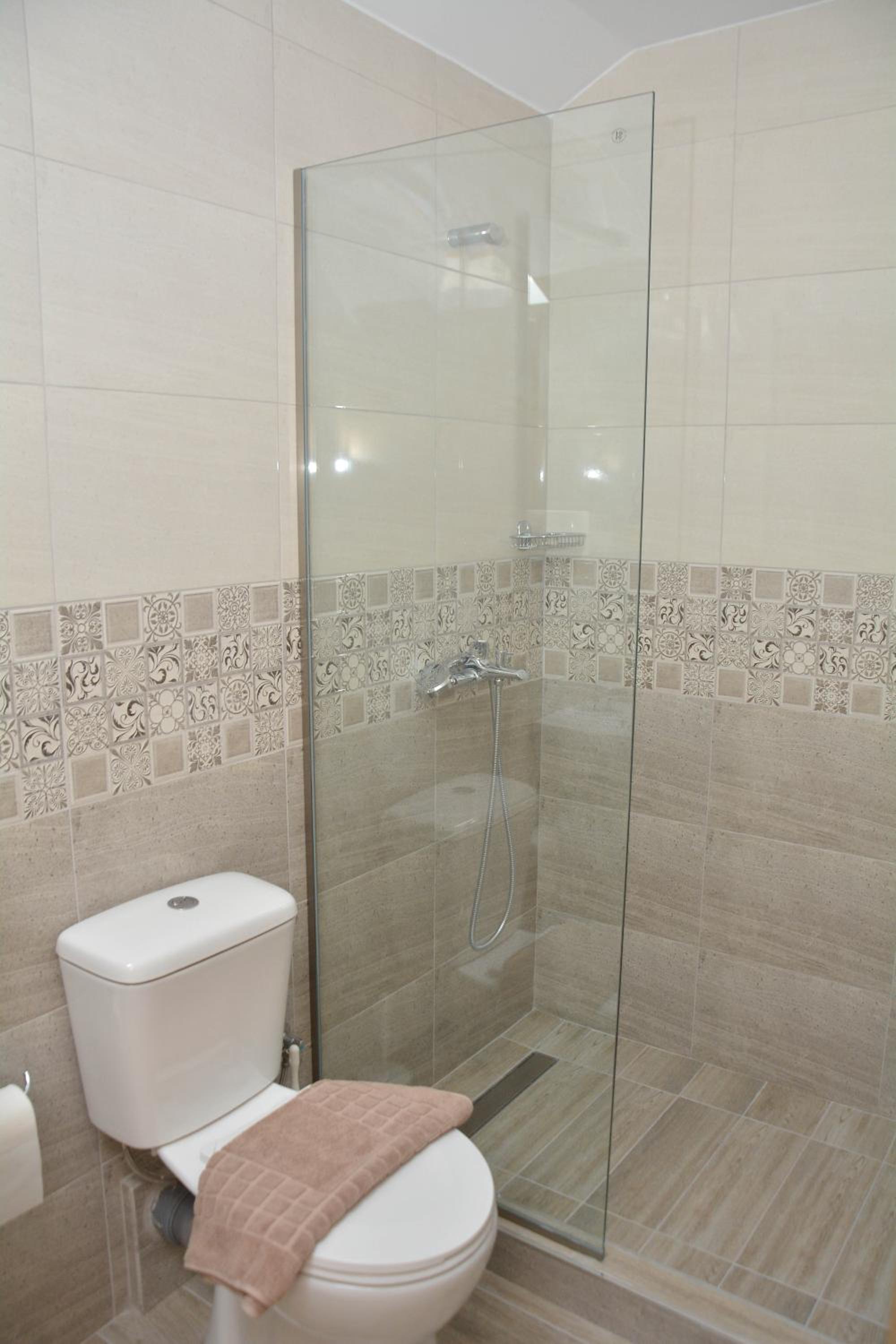 Superior Triple Room - Photo 12