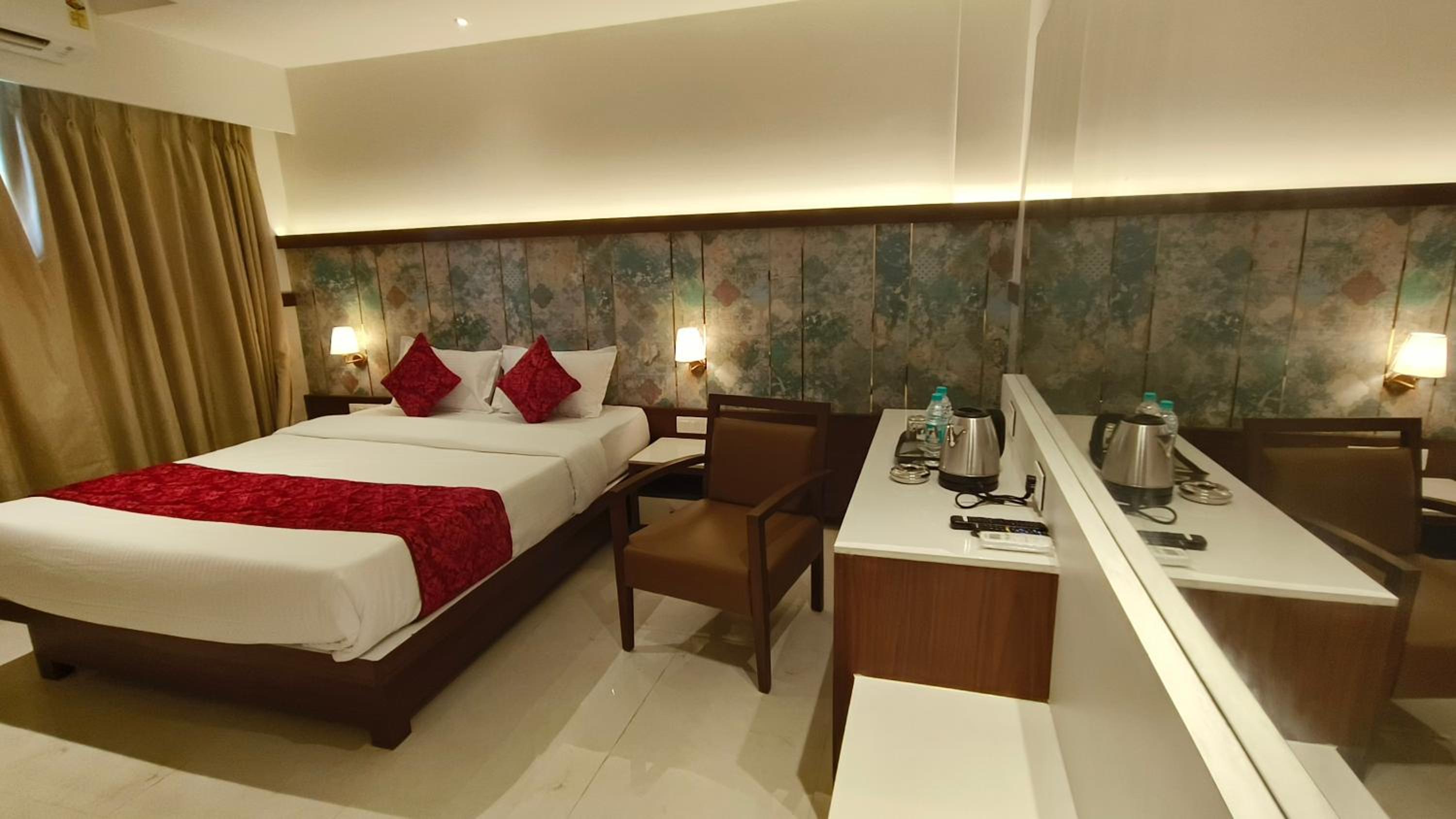 Super Deluxe Room - Photo 6