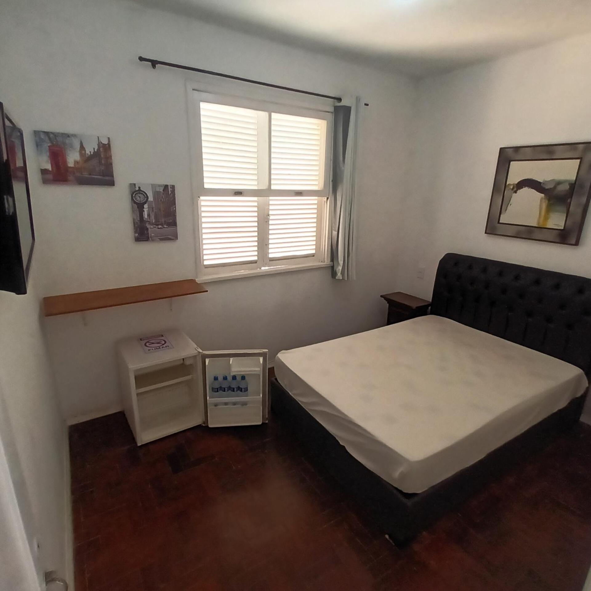 Double Room with Private Bathroom - Photo 4