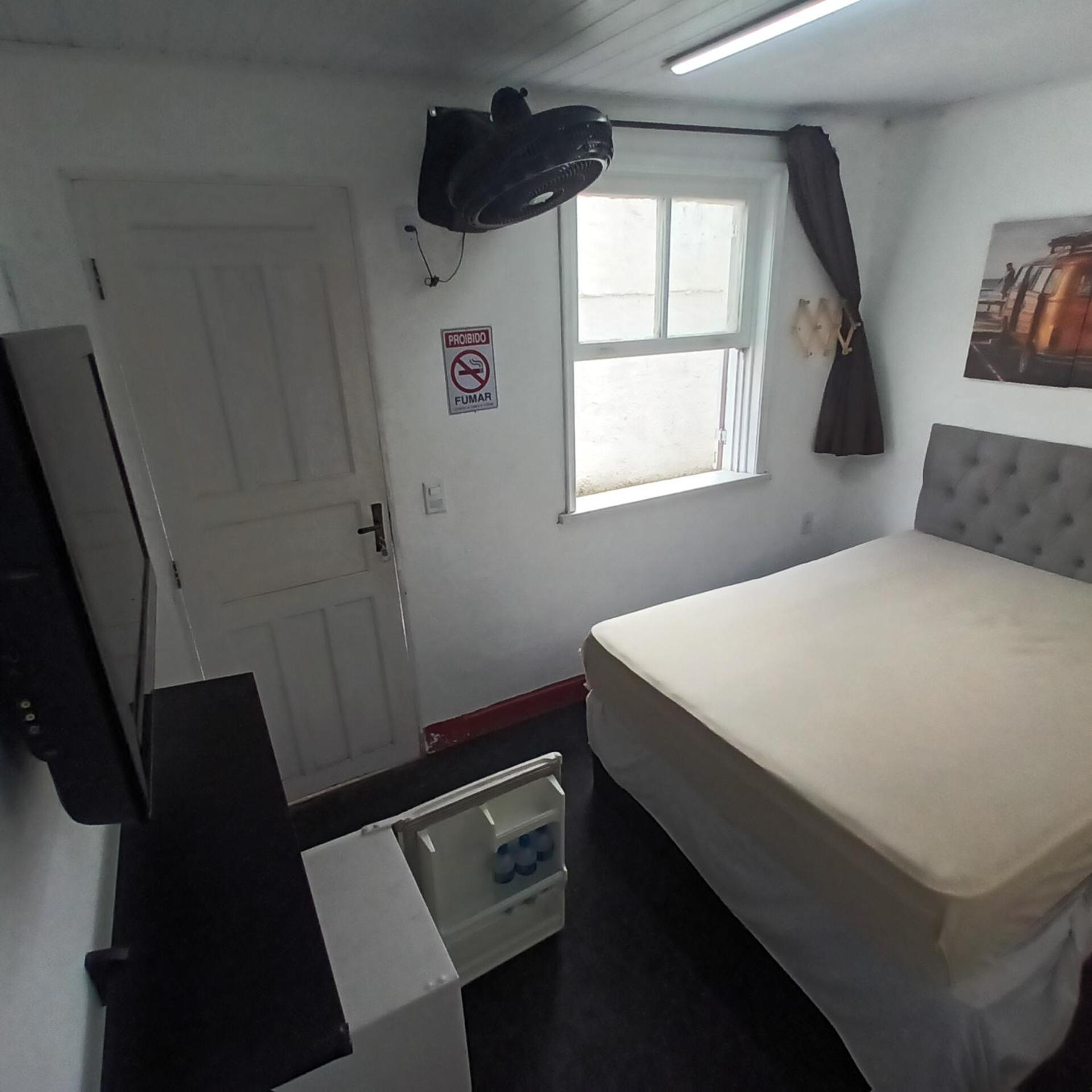 Double Room with Private Bathroom - Photo 6
