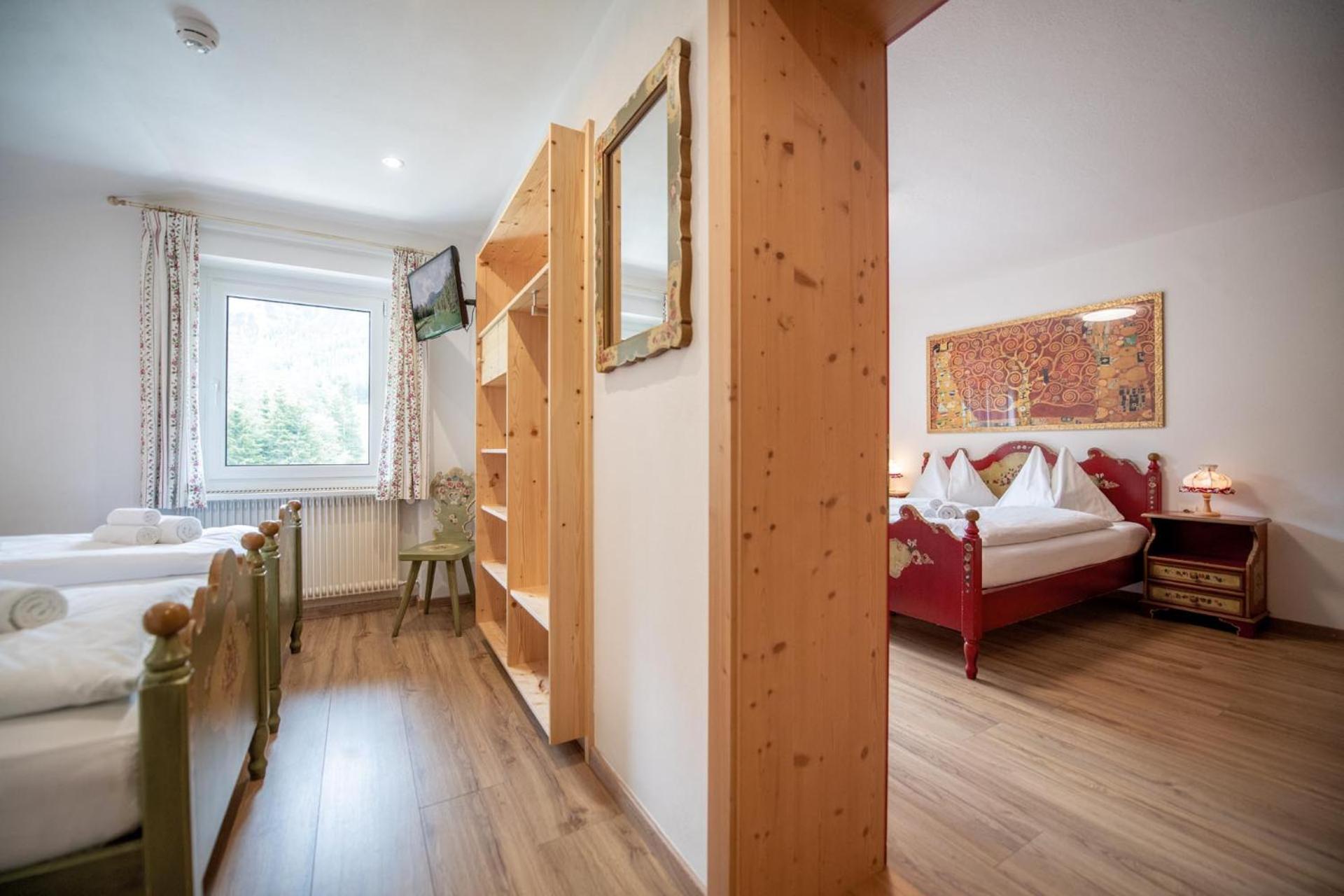Quadruple Room with Lake View photo 1