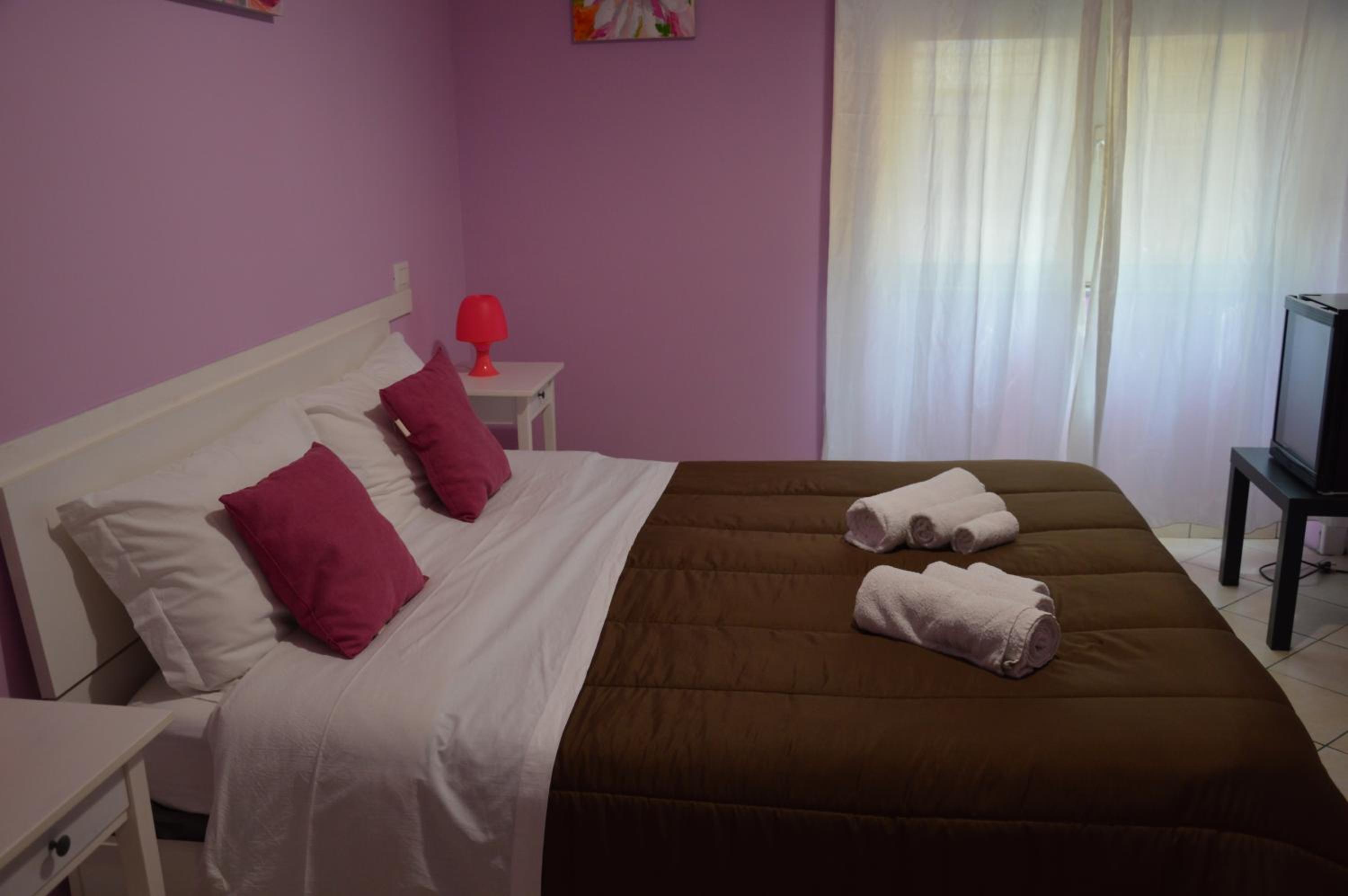 Economy Double Room photo 3