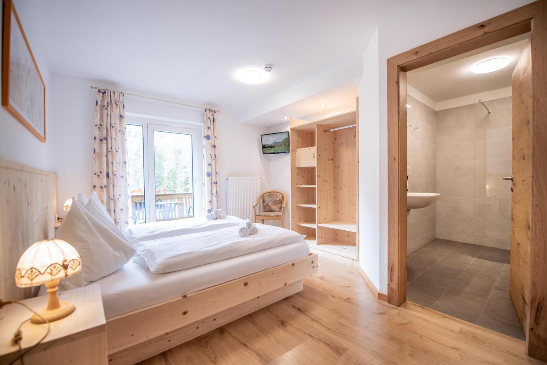 Double Room with Lake View photo 1