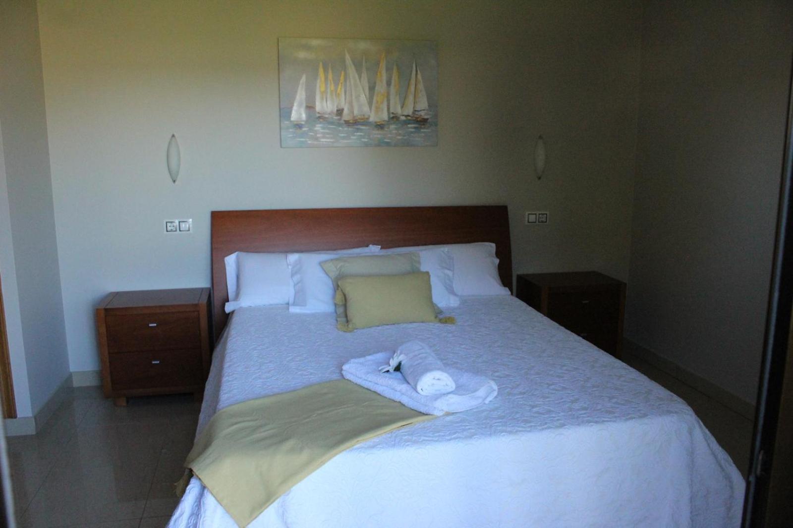 Double Room with Balcony - Photo 2