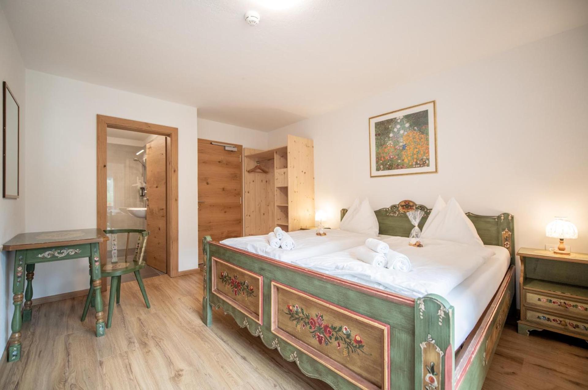 Double Room with Lake View photo 2