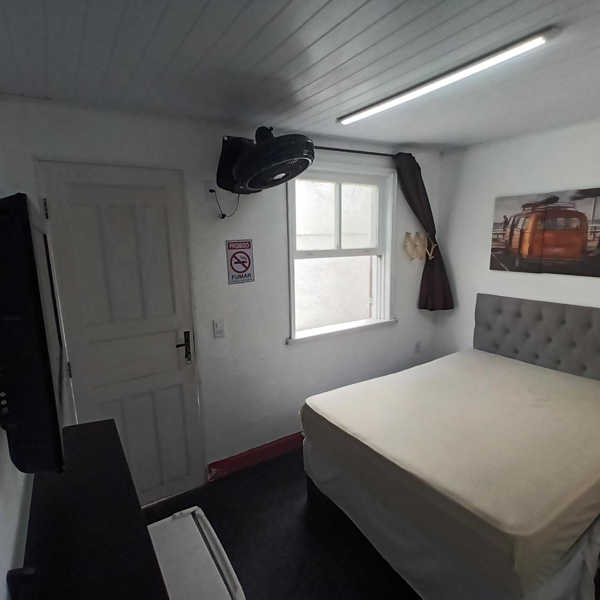Double Room with Private Bathroom - Photo 7
