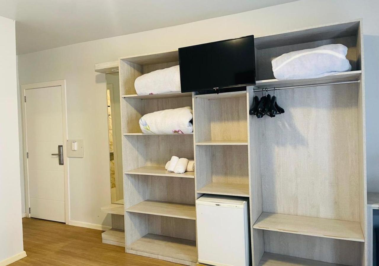 Standard Quadruple Room - Photo 4