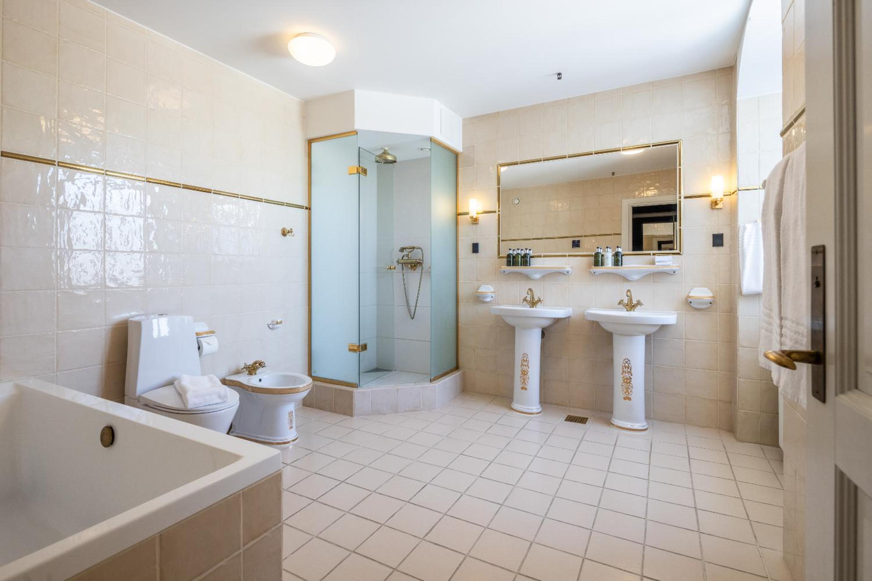 King's Suite - Photo 7