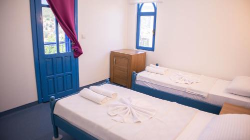 Double or Twin Room photo 3