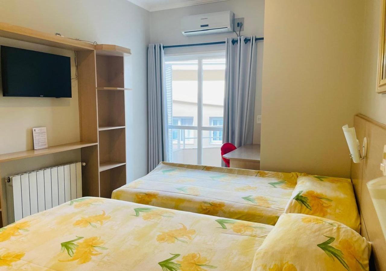 Deluxe Quadruple Room - Photo 4