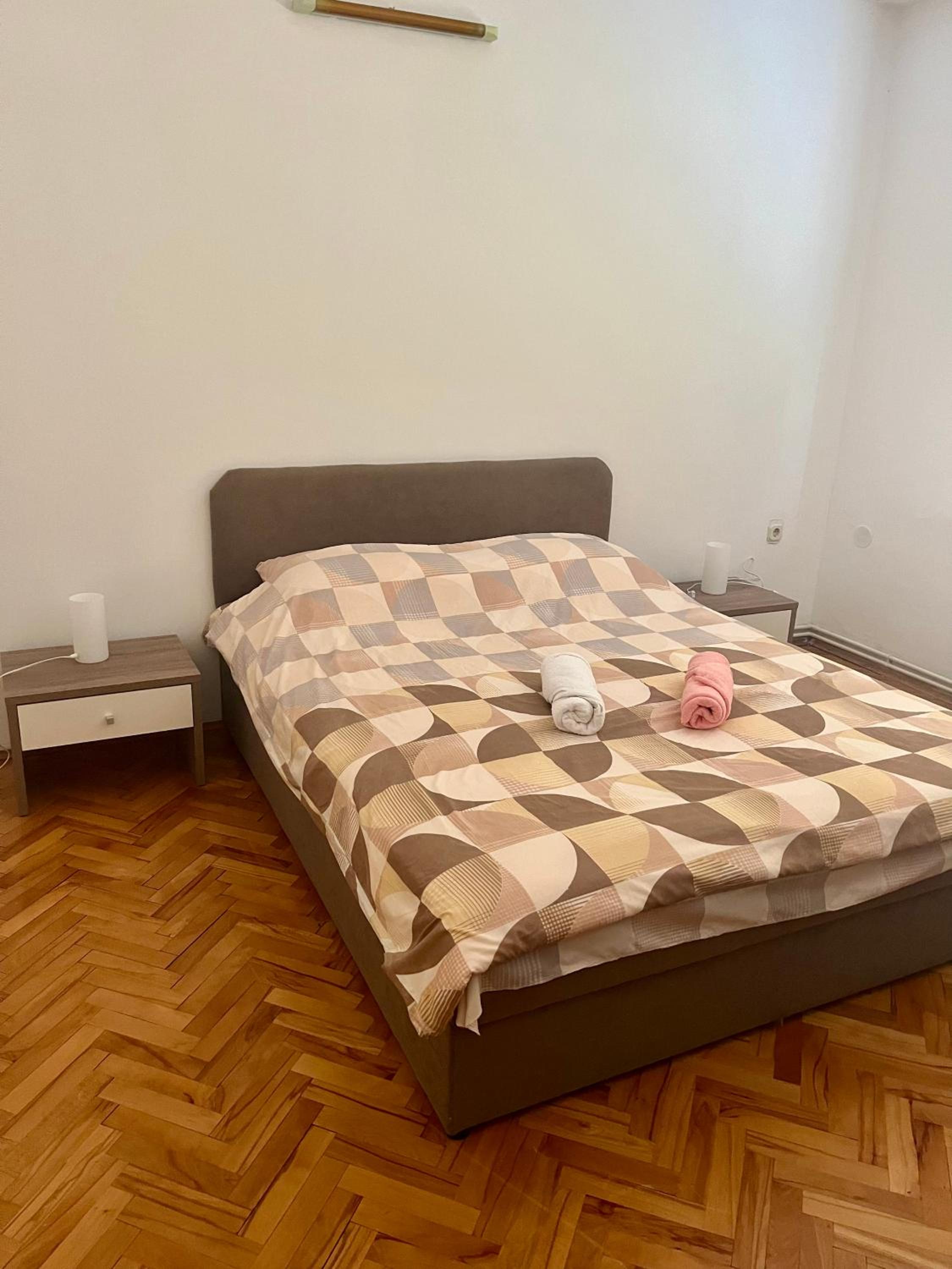 One-Bedroom Apartment photo 3