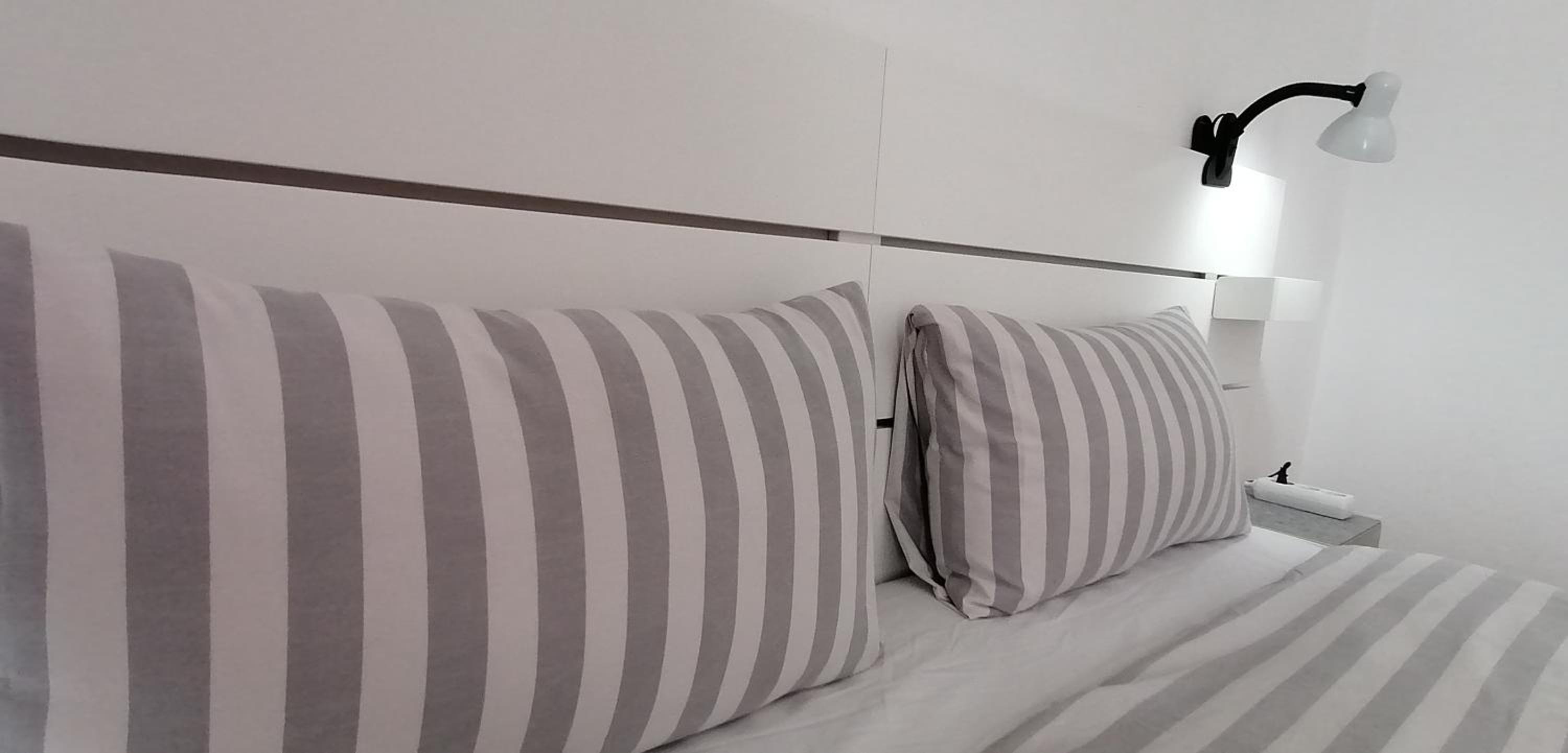 Large Double Room - Photo 1
