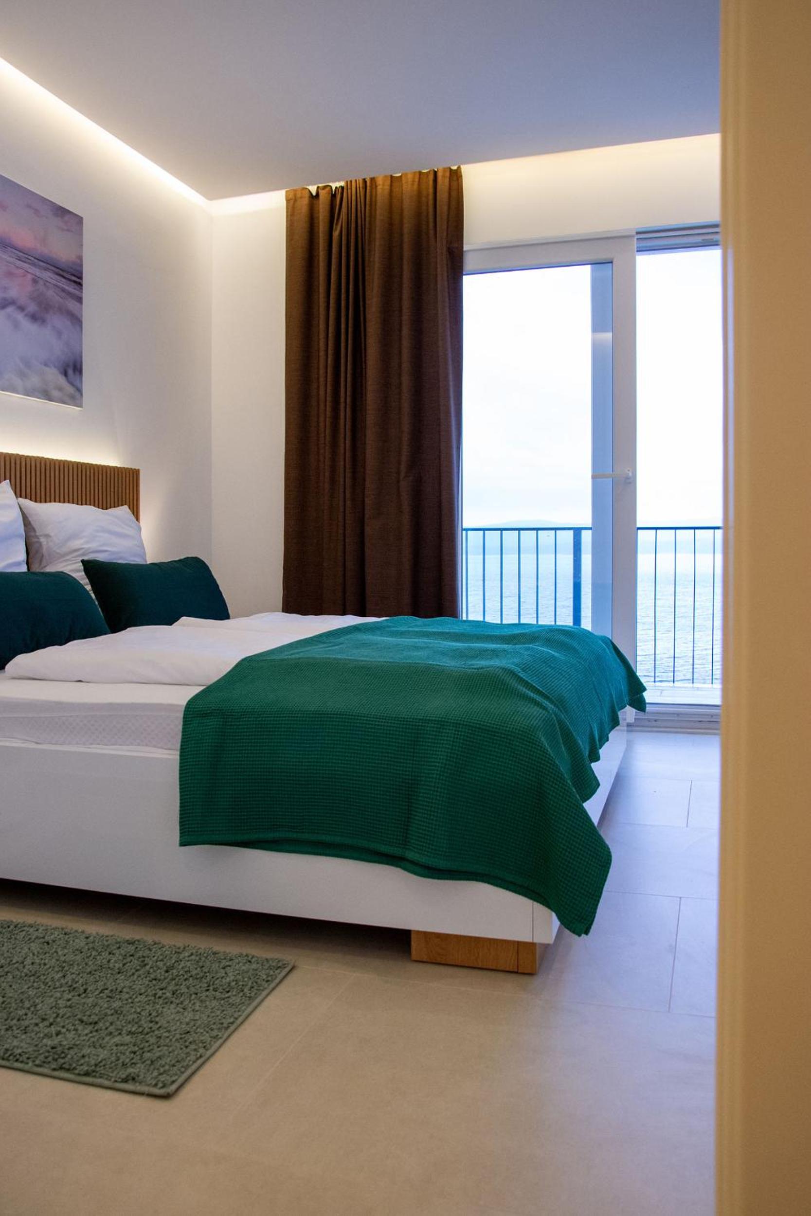 Apartment with Sea View photo 2