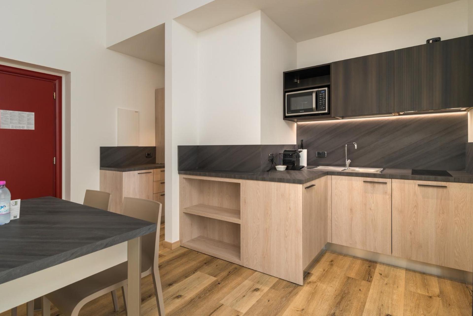 Apartment - Photo 3