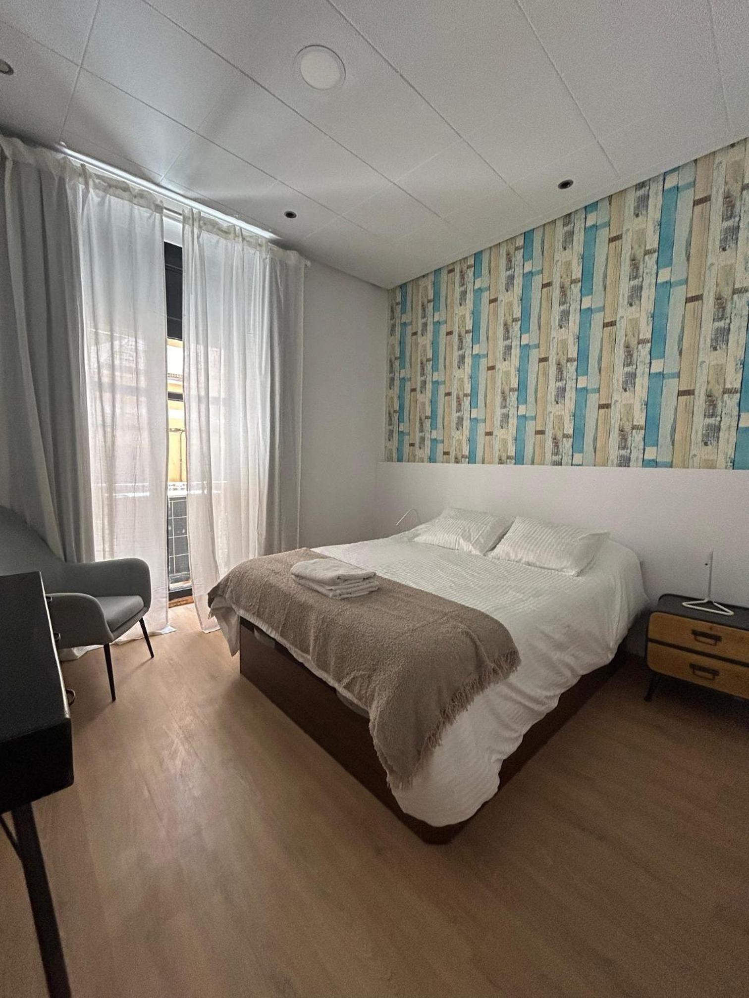 Habitación Doble Estándar con Baño Compartido