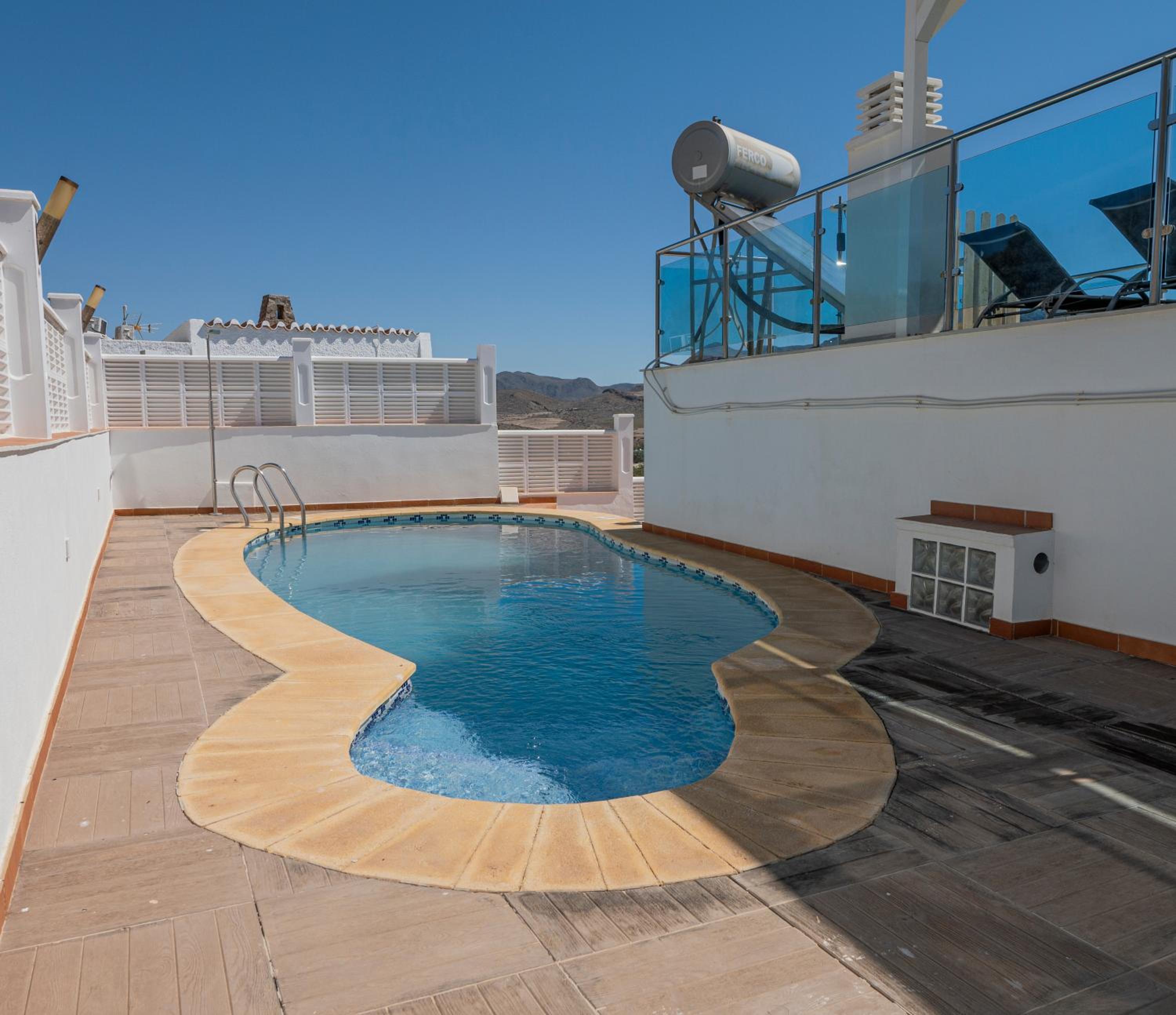 Two-Bedroom Apartment With Terrace And Sea View photo 2