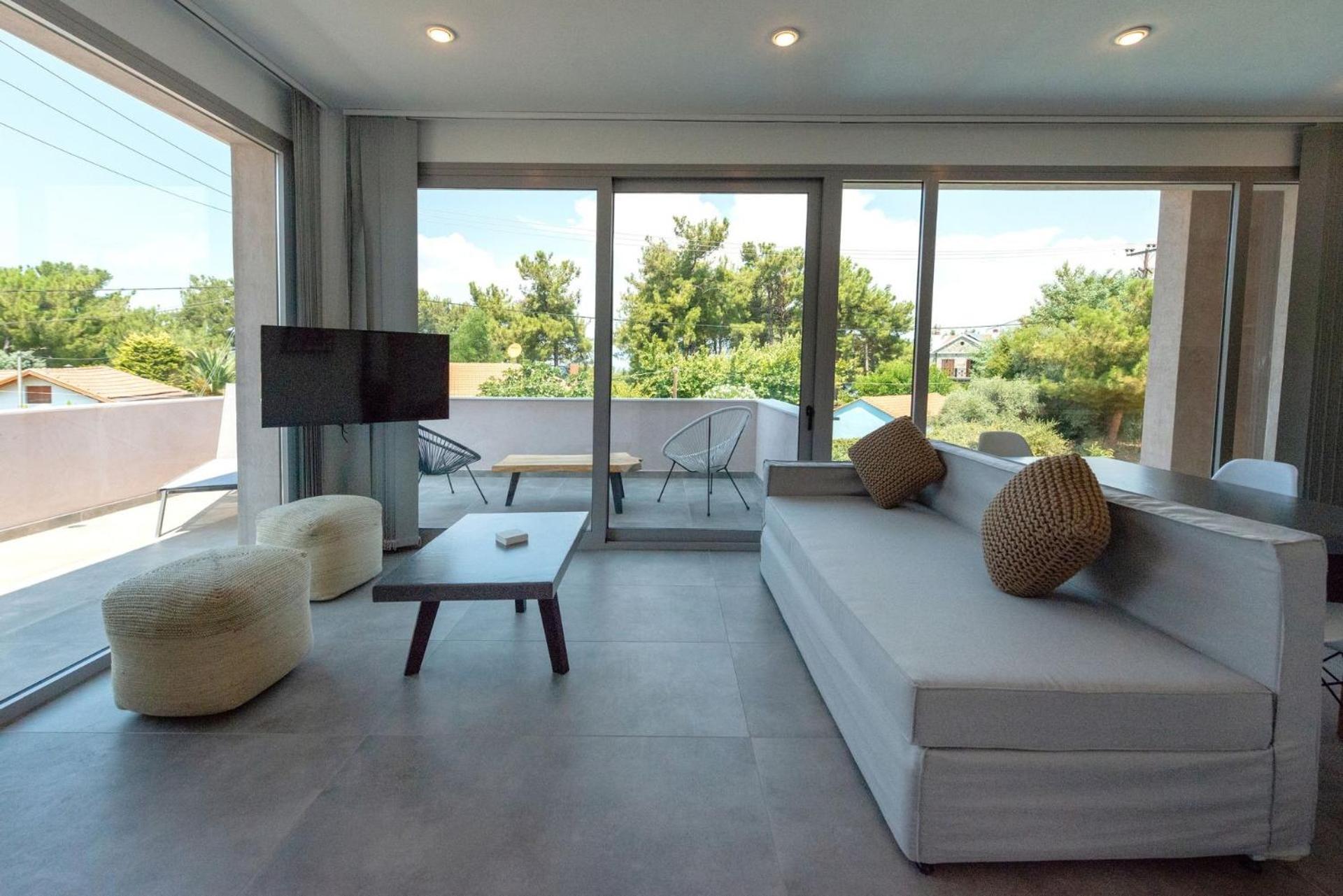 Four-Bedroom Villa With Private Pool photo 2