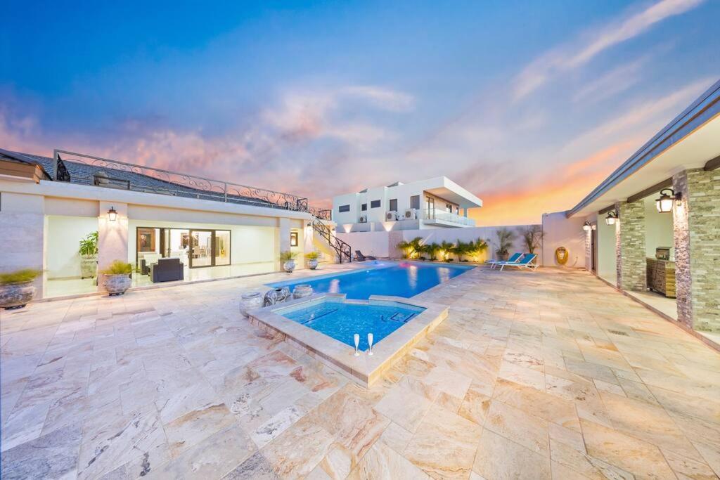 Villa photo 3