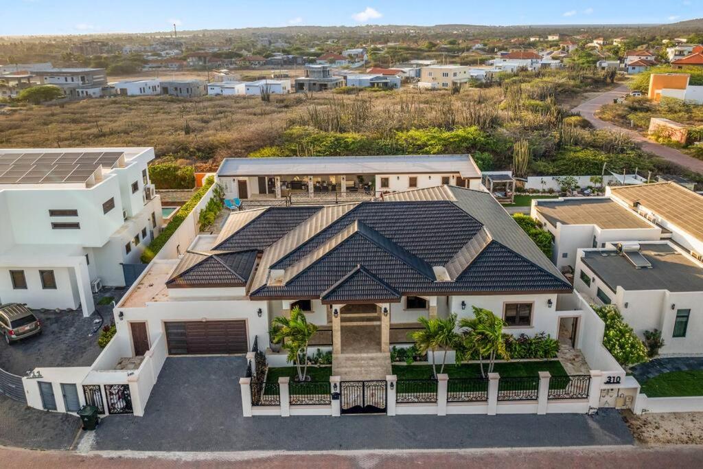 Villa photo 1